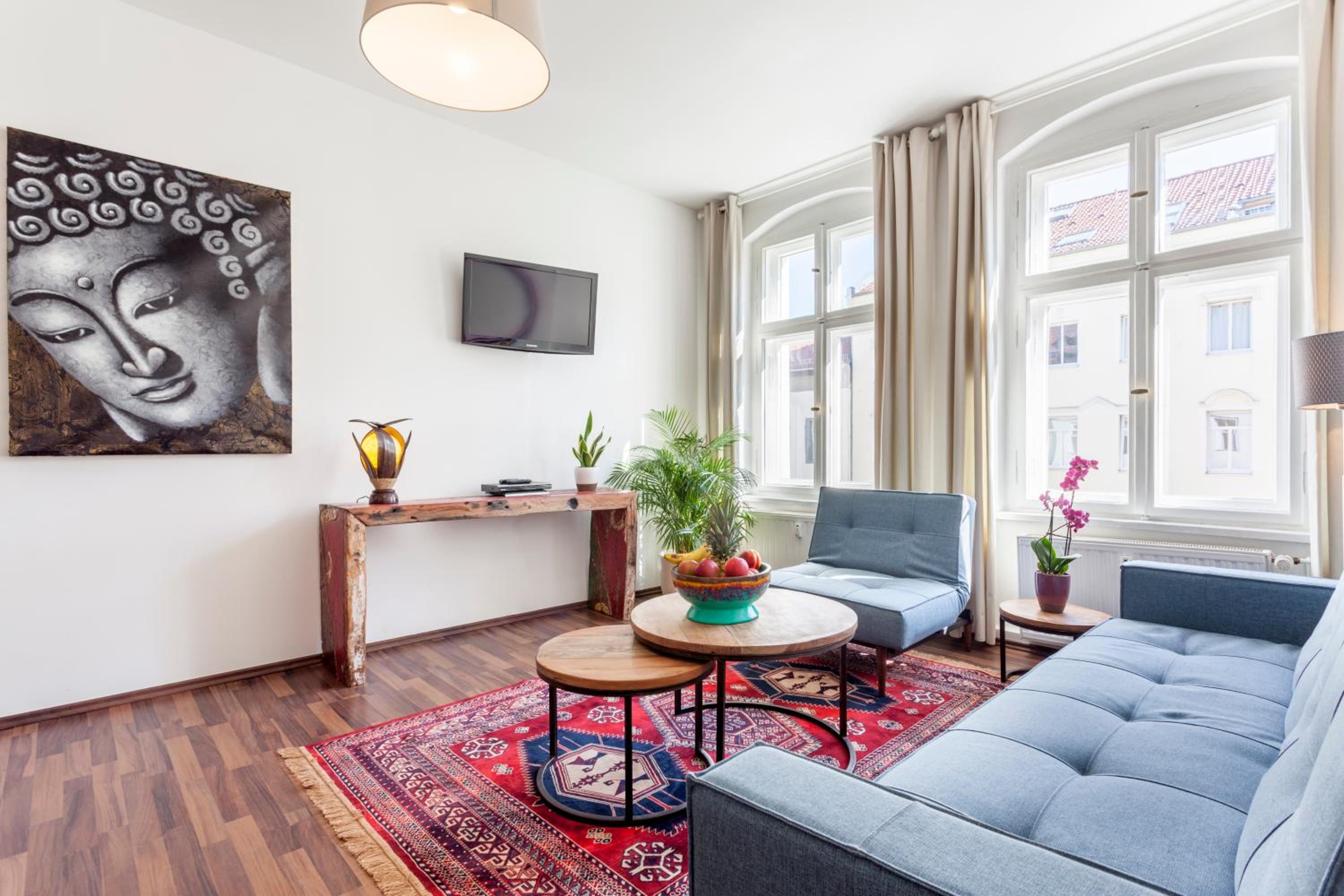The Rheinsberger Mitte, 80m2, 2BR & Living Room, downtown location, Sleeps 6