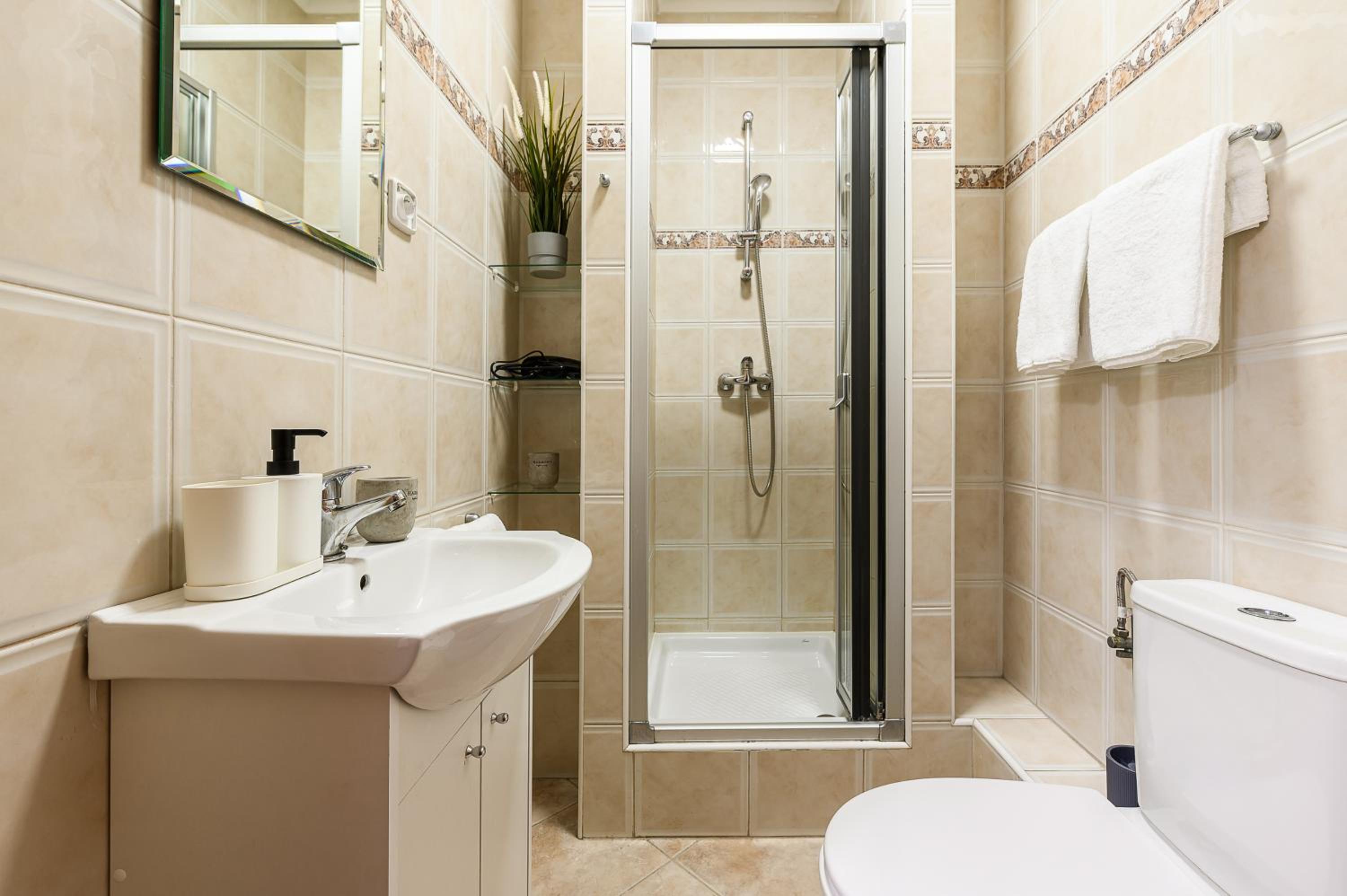 Lumina apartment for family in center Warsaw