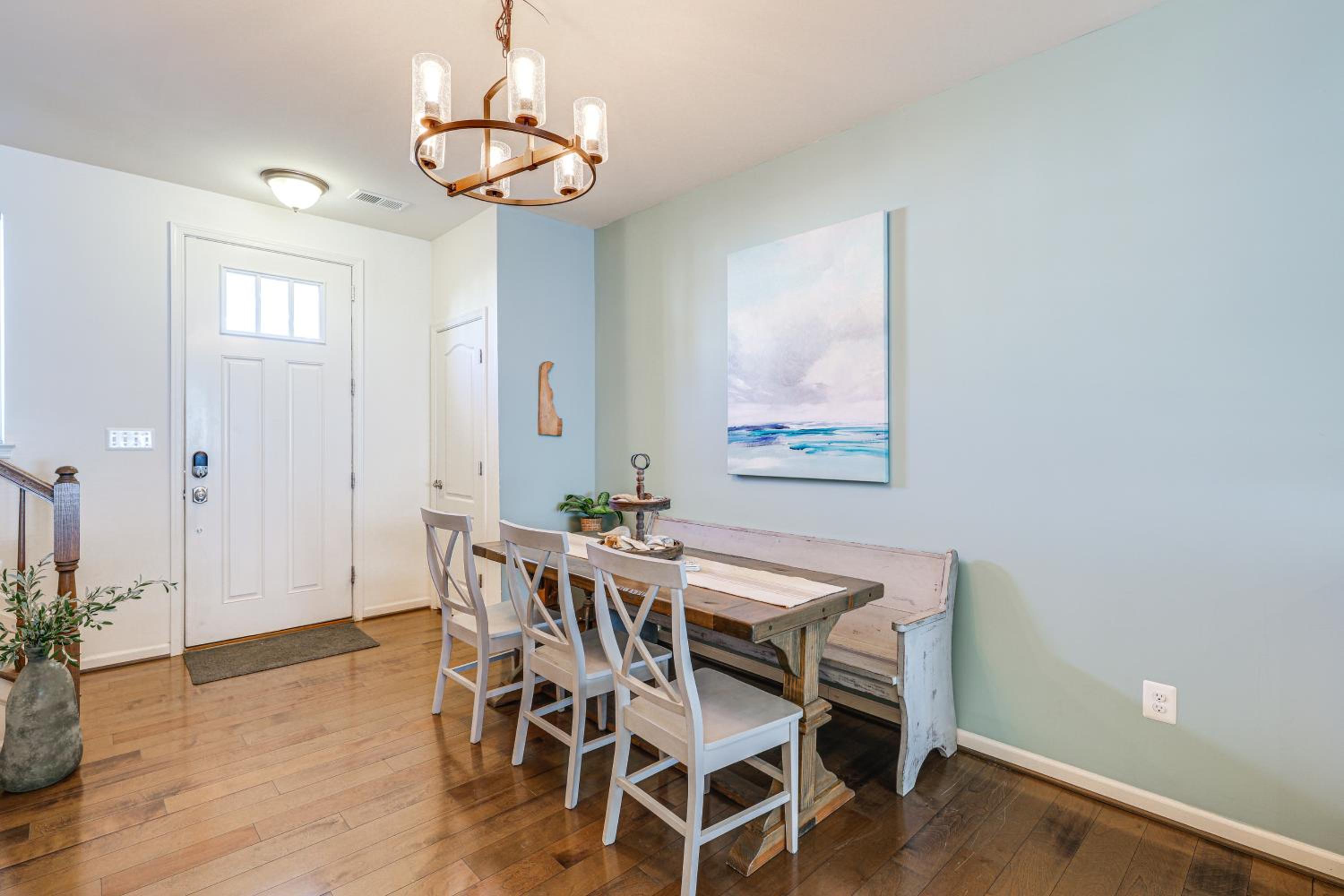 Shuttle to Beach, Relax on Patio! Millville Escape