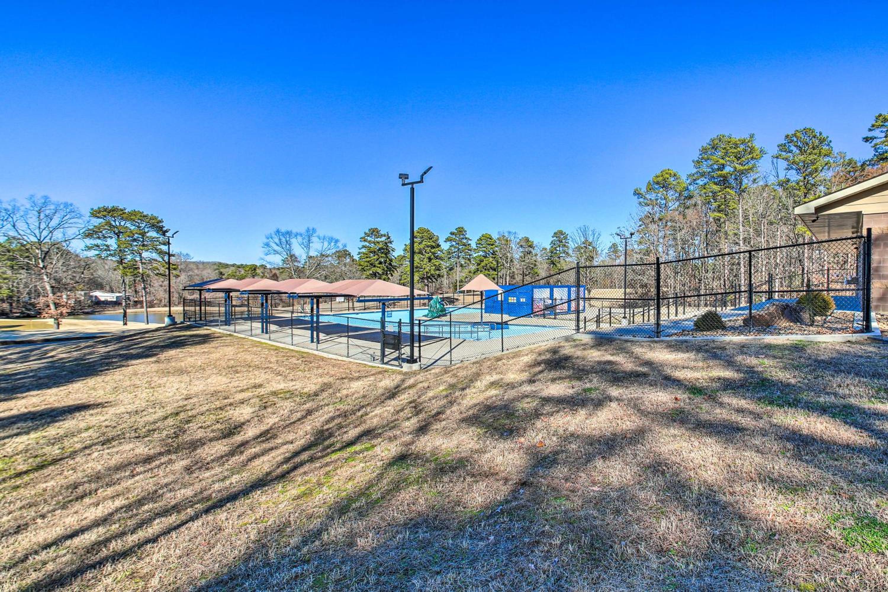 Near Lakes and Trails! Hot Springs Village Hideaway