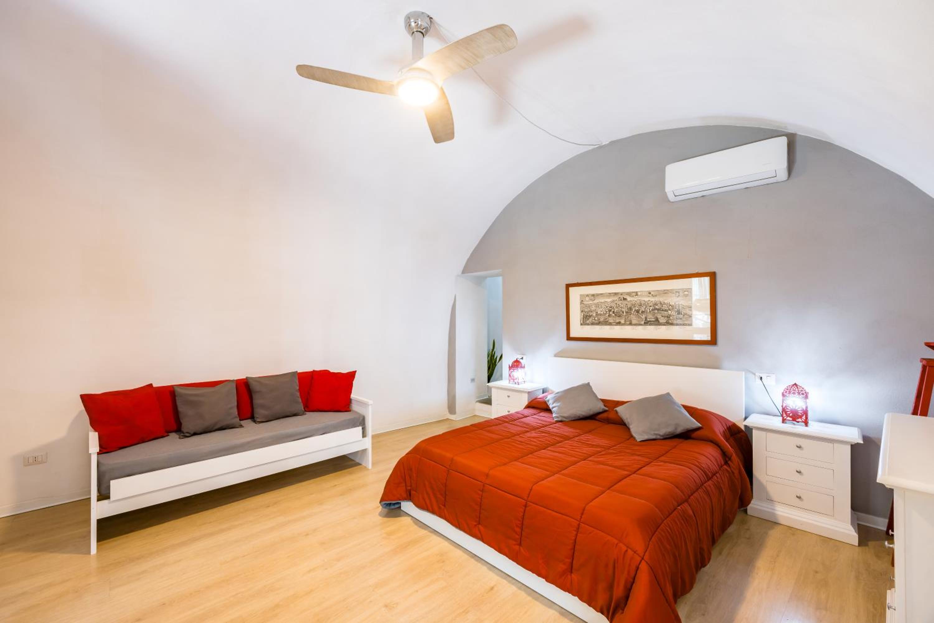 O Panaro Lucky Flat by NapoliApartments