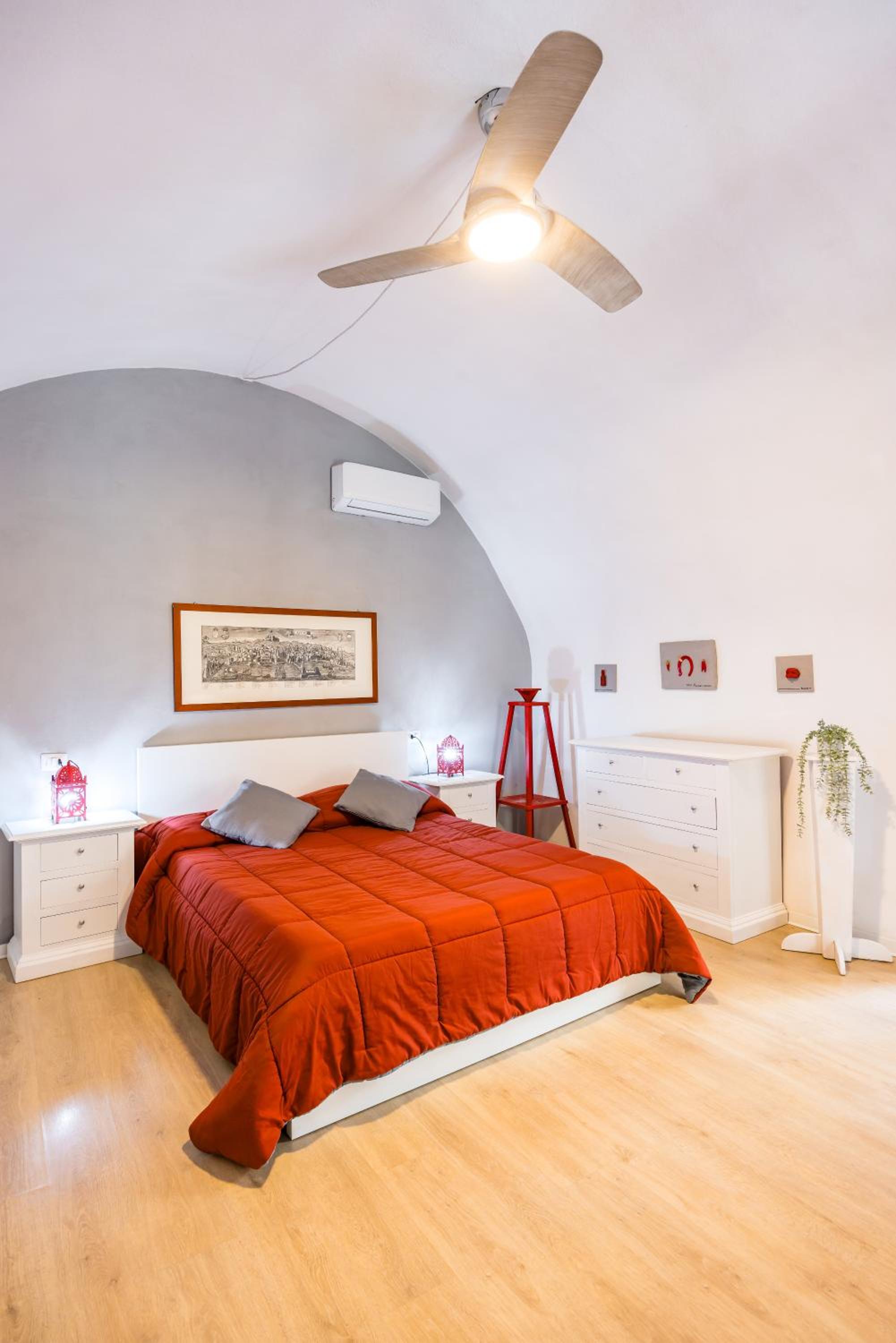O Panaro Lucky Flat by NapoliApartments