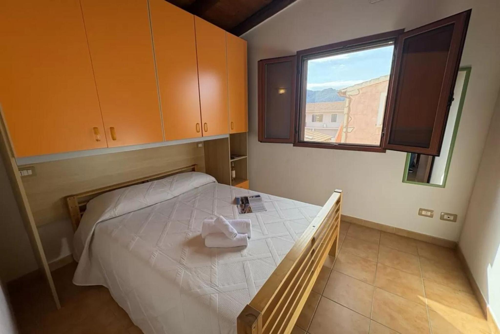 Relaxing flat with shared pool in Viddalba
