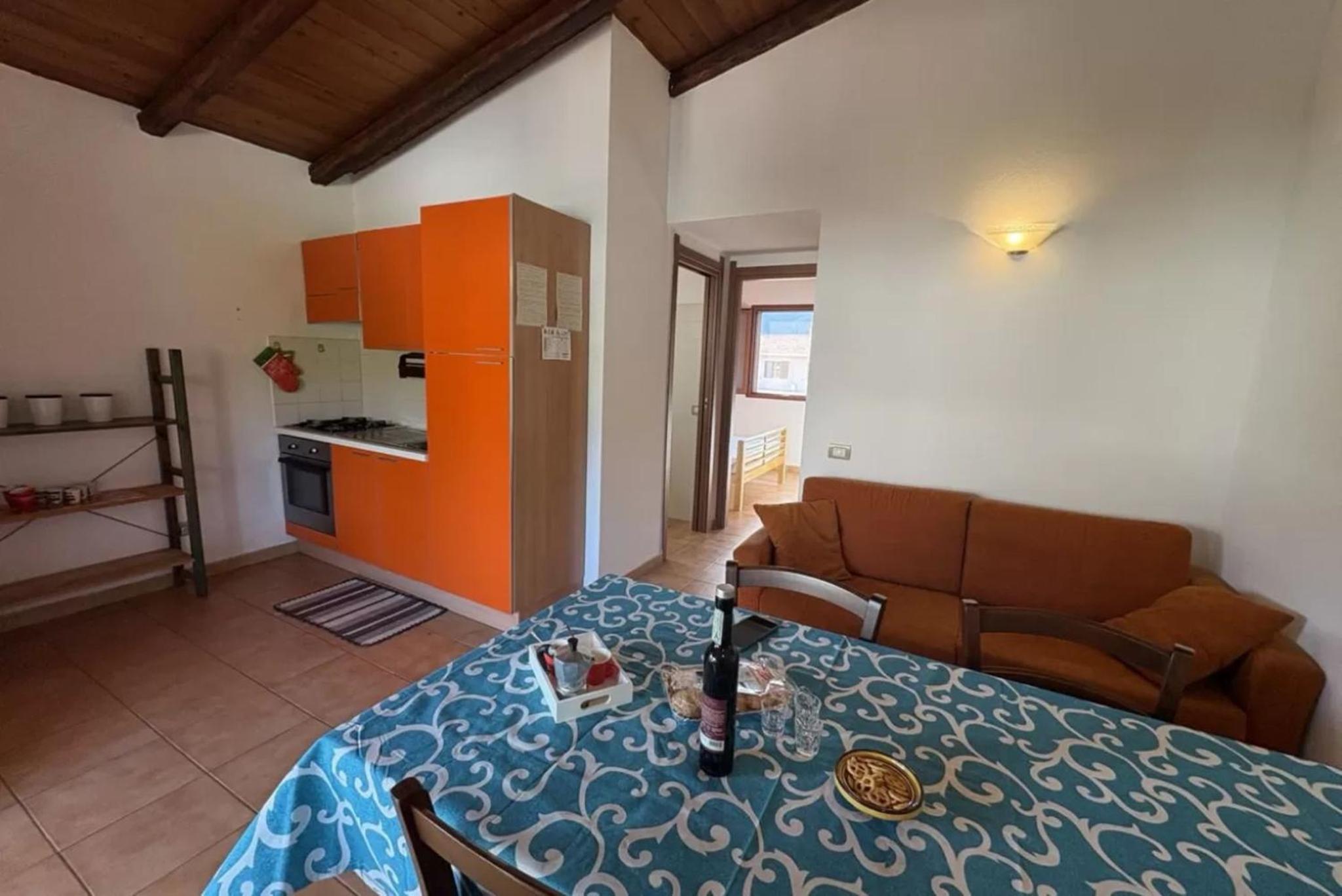 Relaxing flat with shared pool in Viddalba
