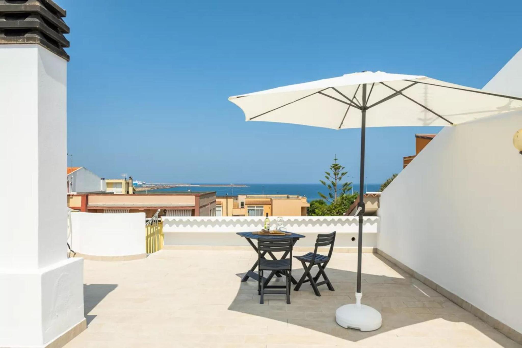 Panoramic sea view apartment in Porto Torres