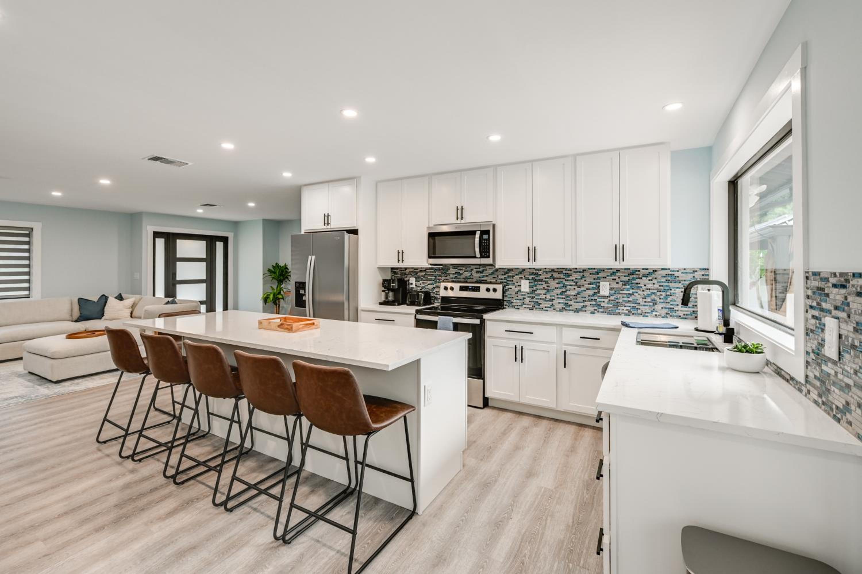 2 Mi to Beach Park Luxe Bonita Springs Getaway
