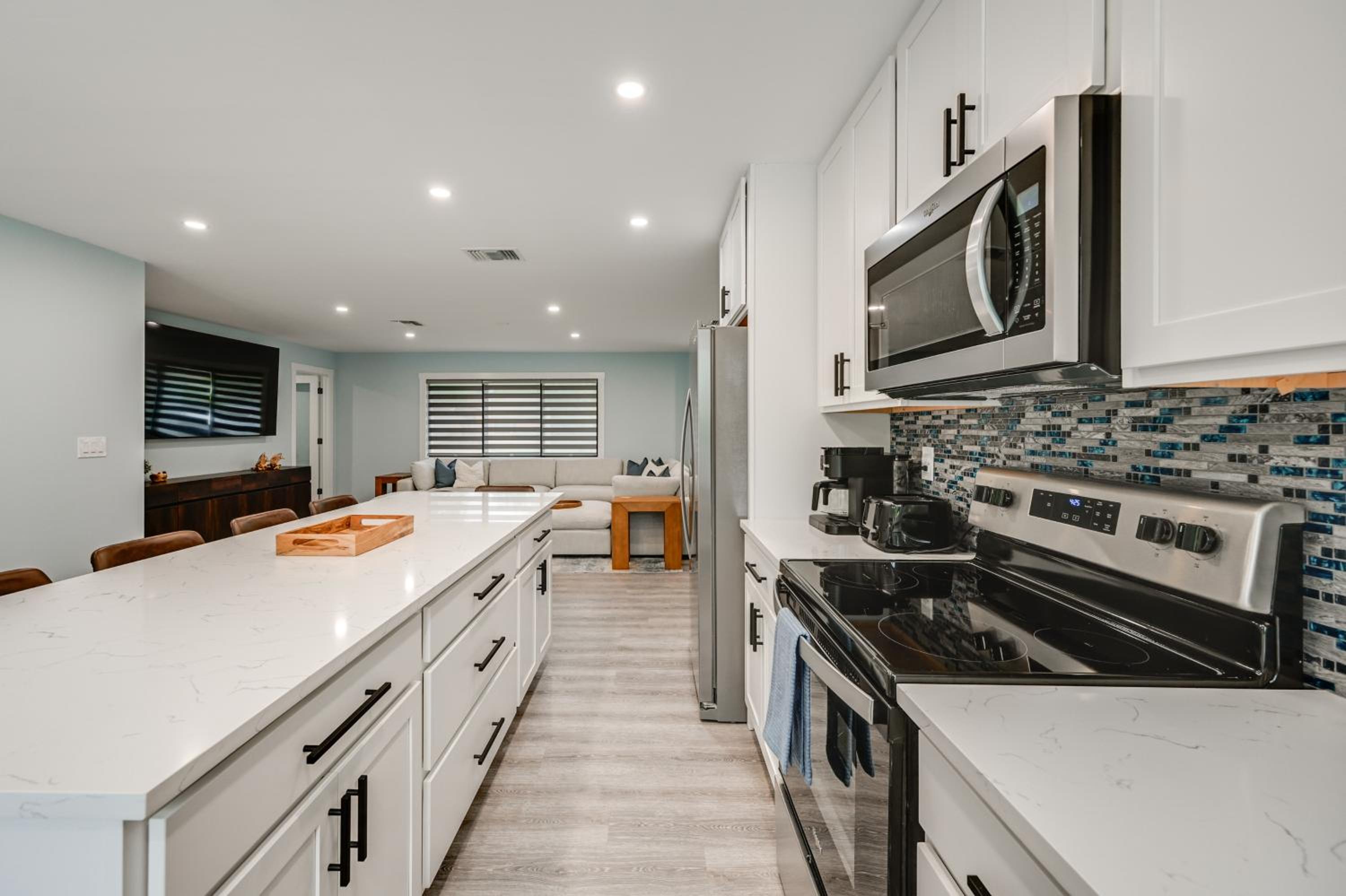 2 Mi to Beach Park Luxe Bonita Springs Getaway