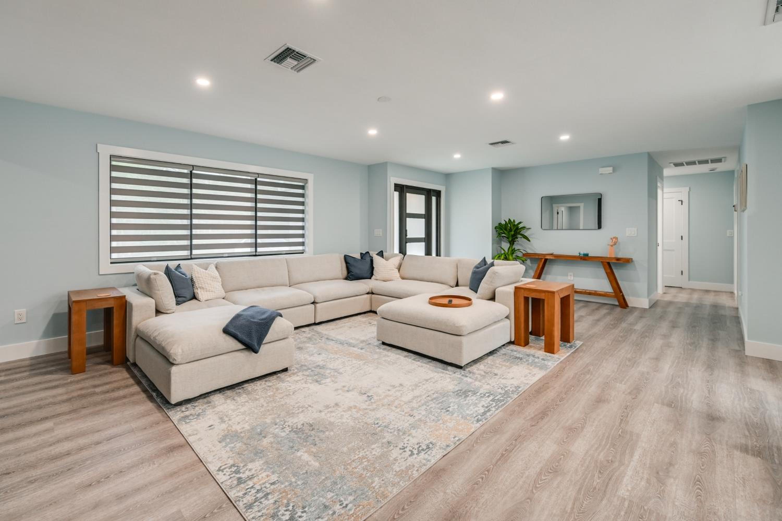 2 Mi to Beach Park Luxe Bonita Springs Getaway