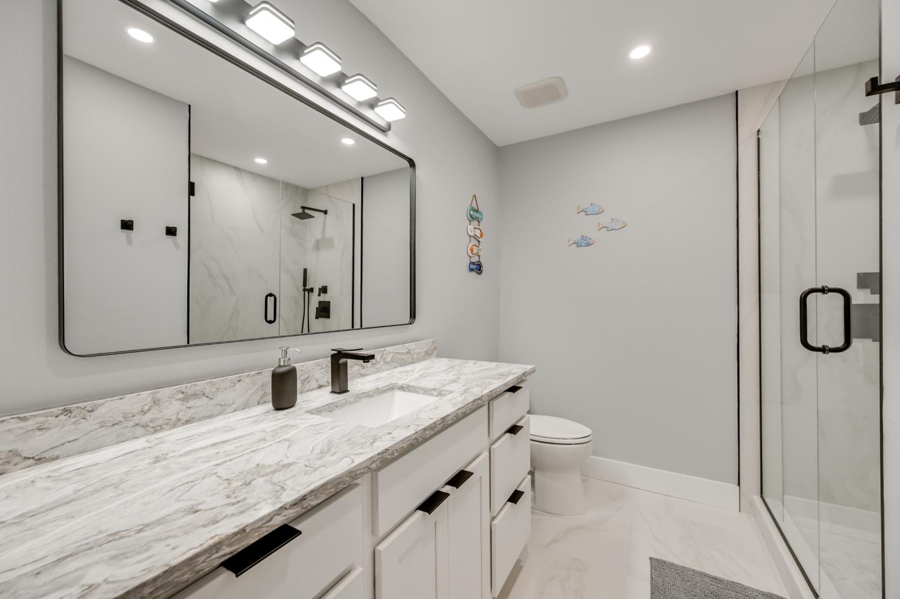 2 Mi to Beach Park Luxe Bonita Springs Getaway