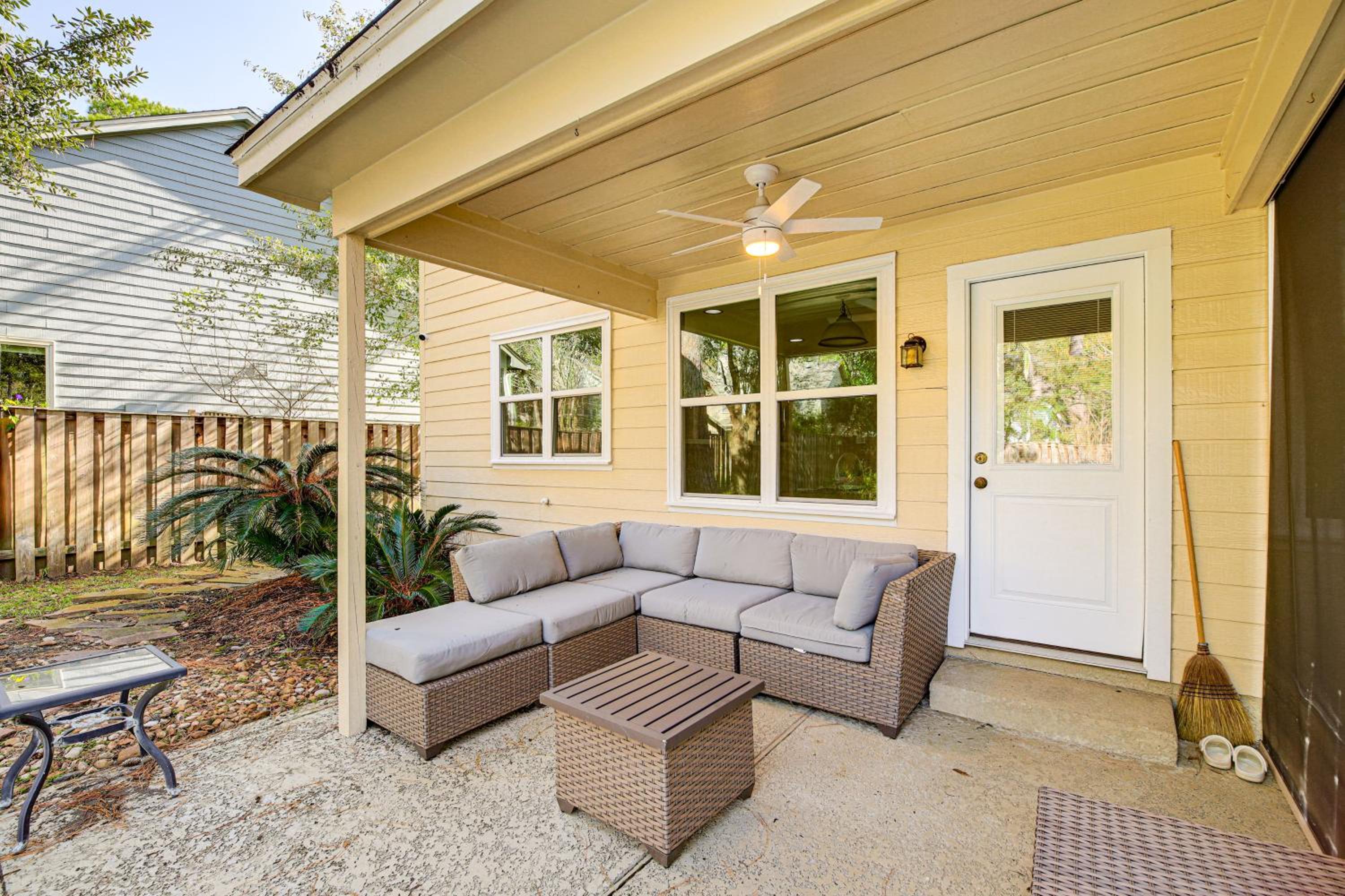 Near Trails, Shops and Eats Spring Home with Pool
