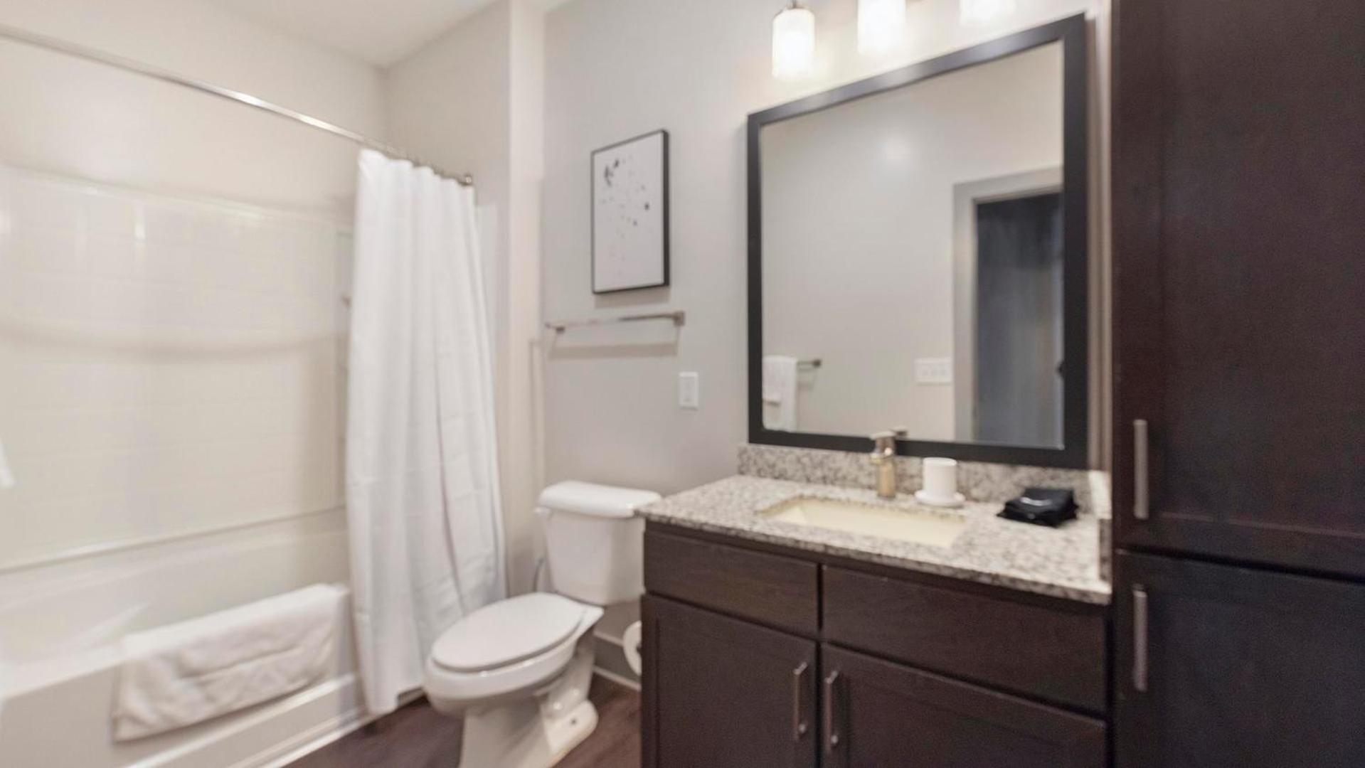 Landing Apartments - Thrive at University City