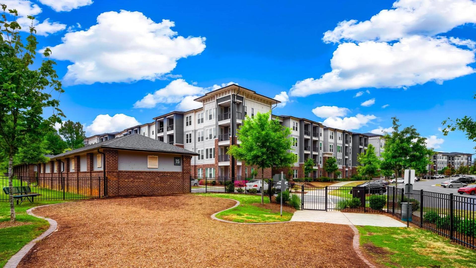 Landing Apartments - Thrive at University City
