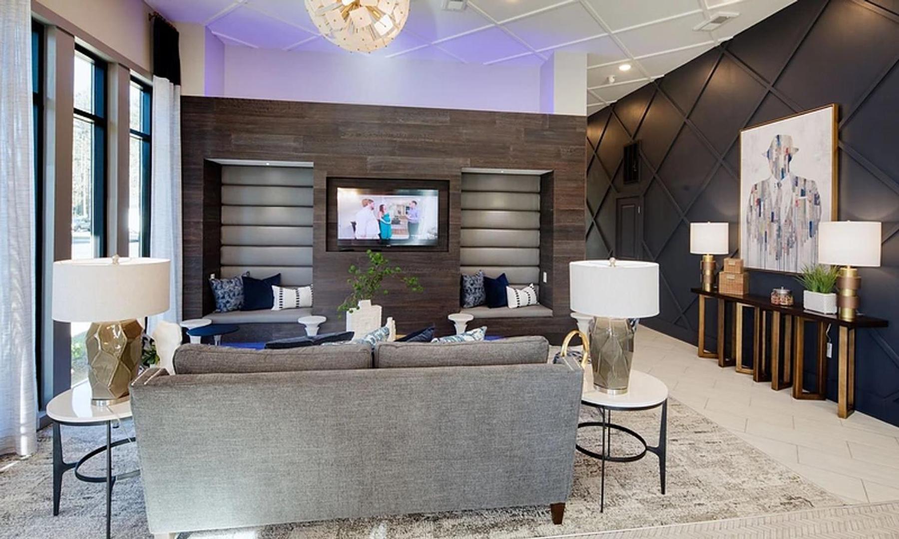 Landing Apartments - Thrive at University City