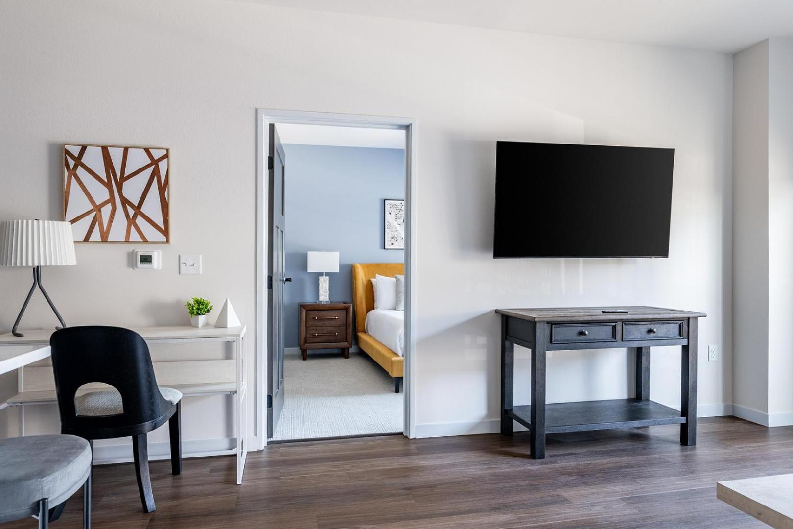 Landing Modern 1BD Gym Game Room