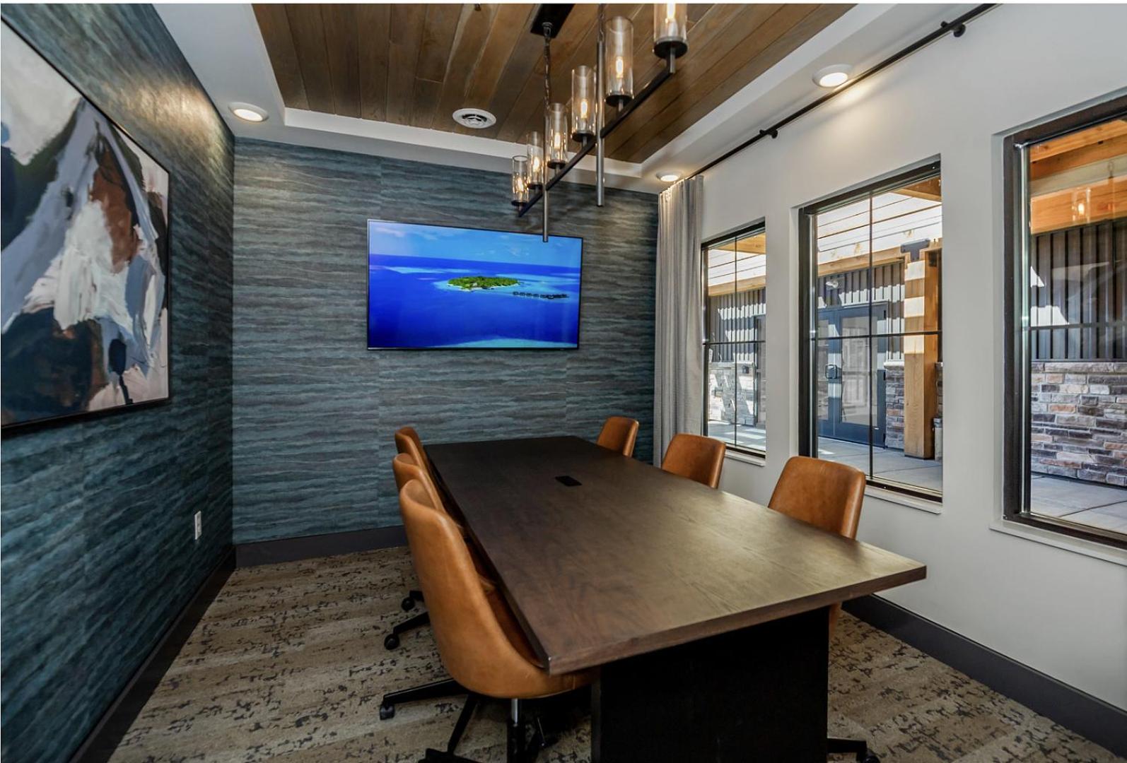 Landing Modern 1BD Gym Game Room