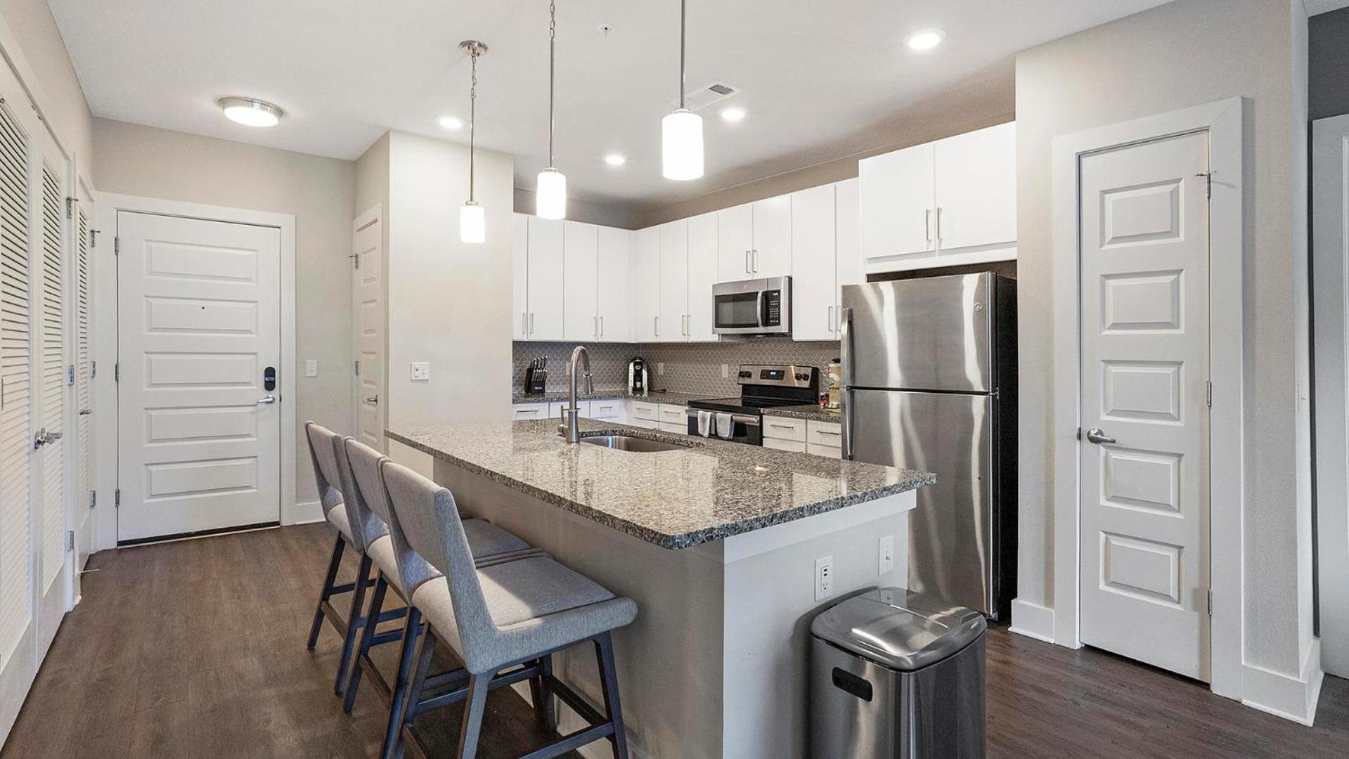 Landing Incredible 2BD Gym Clubhouse