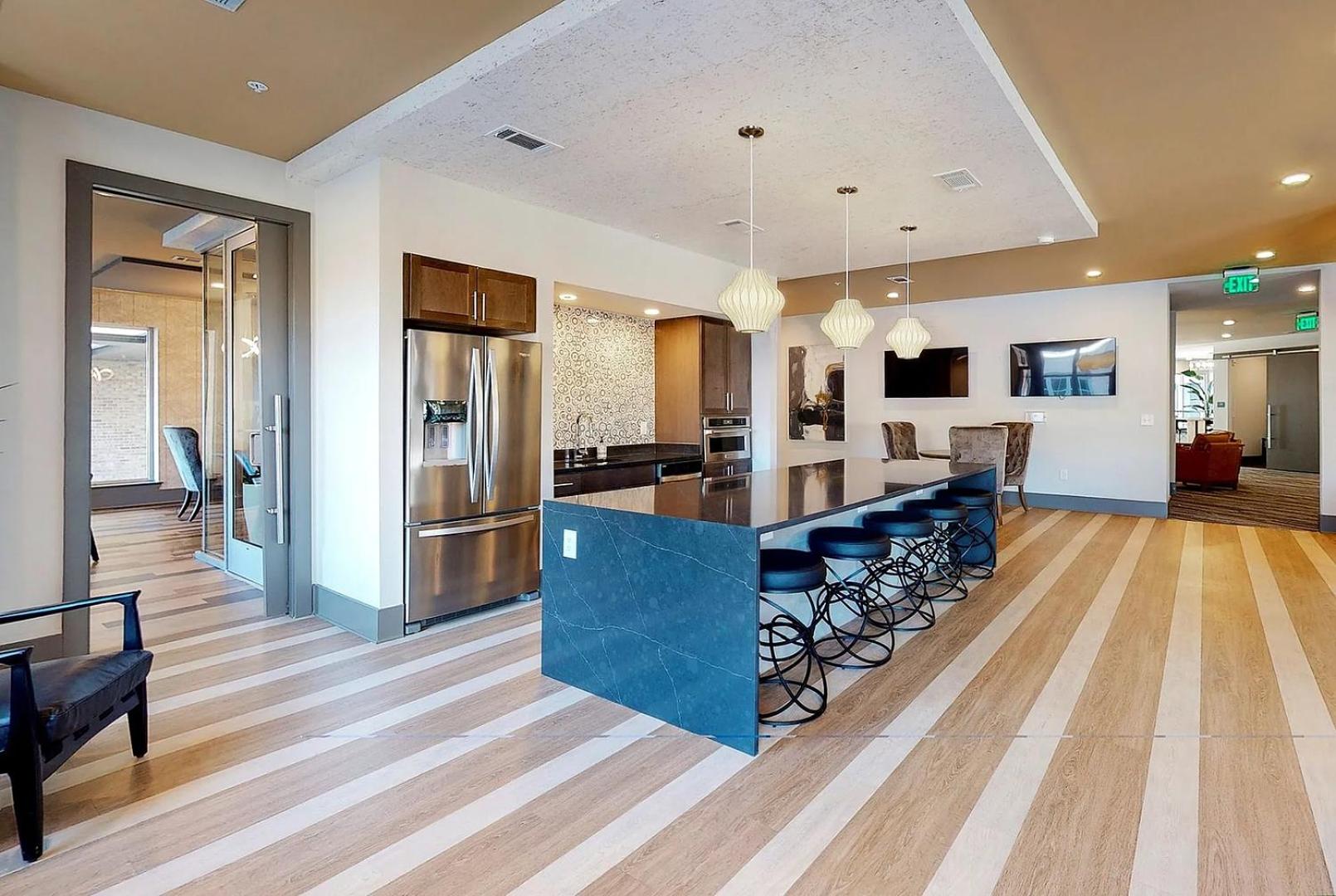 Landing Incredible 2BD Gym Clubhouse