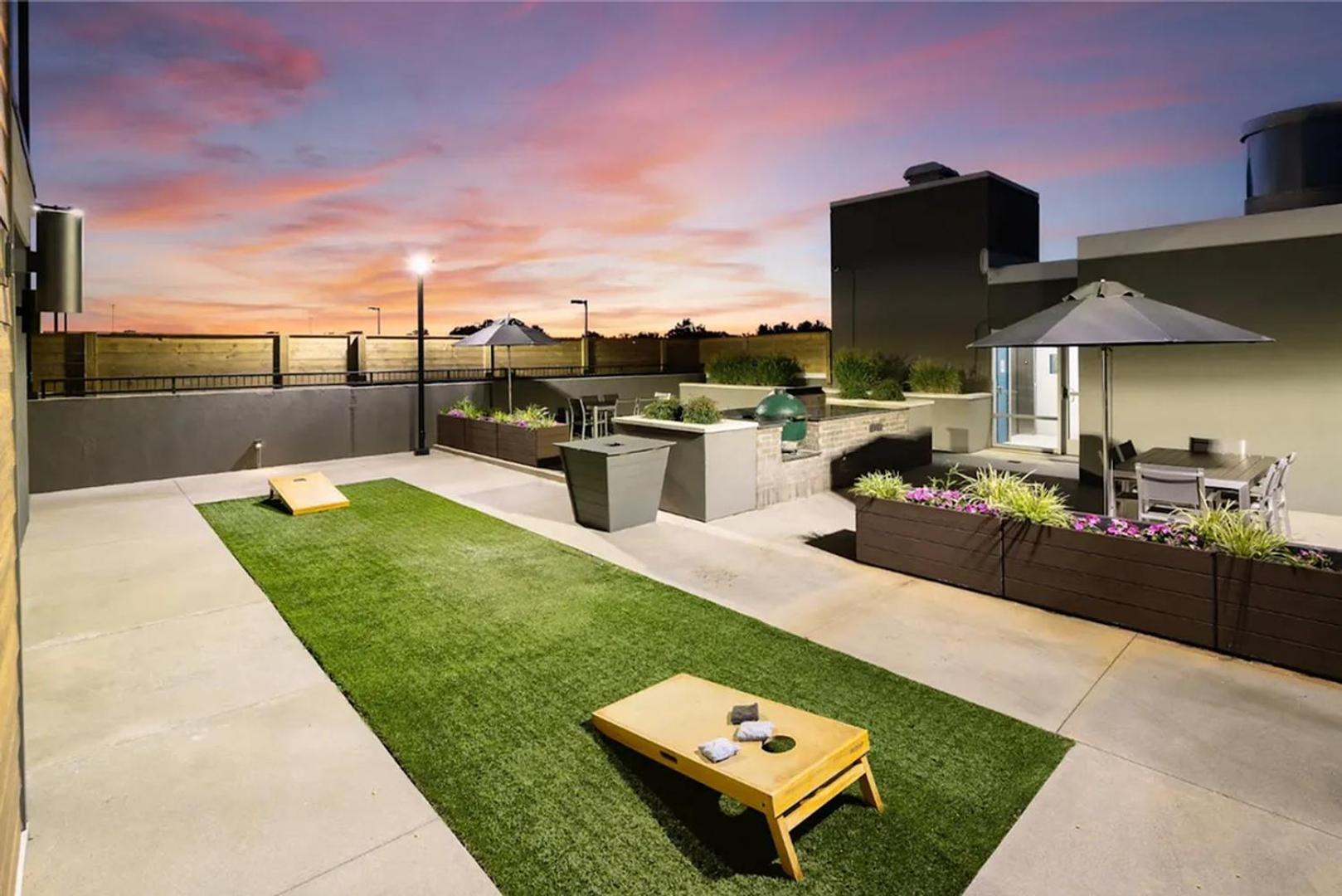 Landing Incredible 2BD Gym Clubhouse