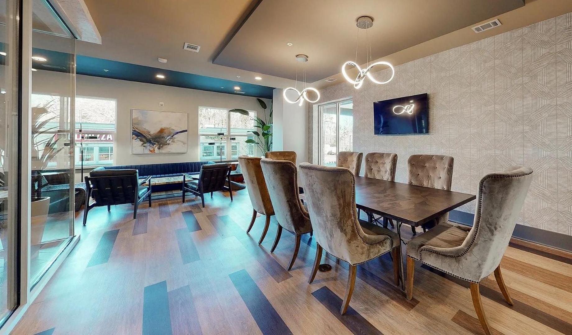 Landing Incredible 2BD Gym Clubhouse