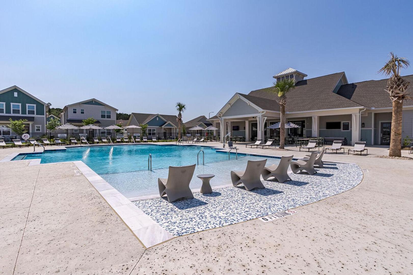 Landing Stunning 3BD Gym Pool