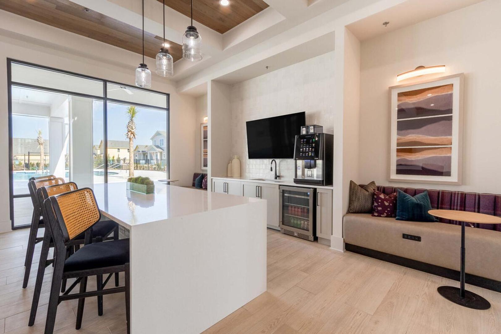 Landing Stunning 3BD Gym Pool