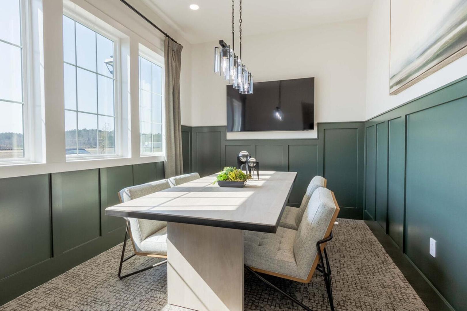 Landing Stunning 3BD Gym Pool