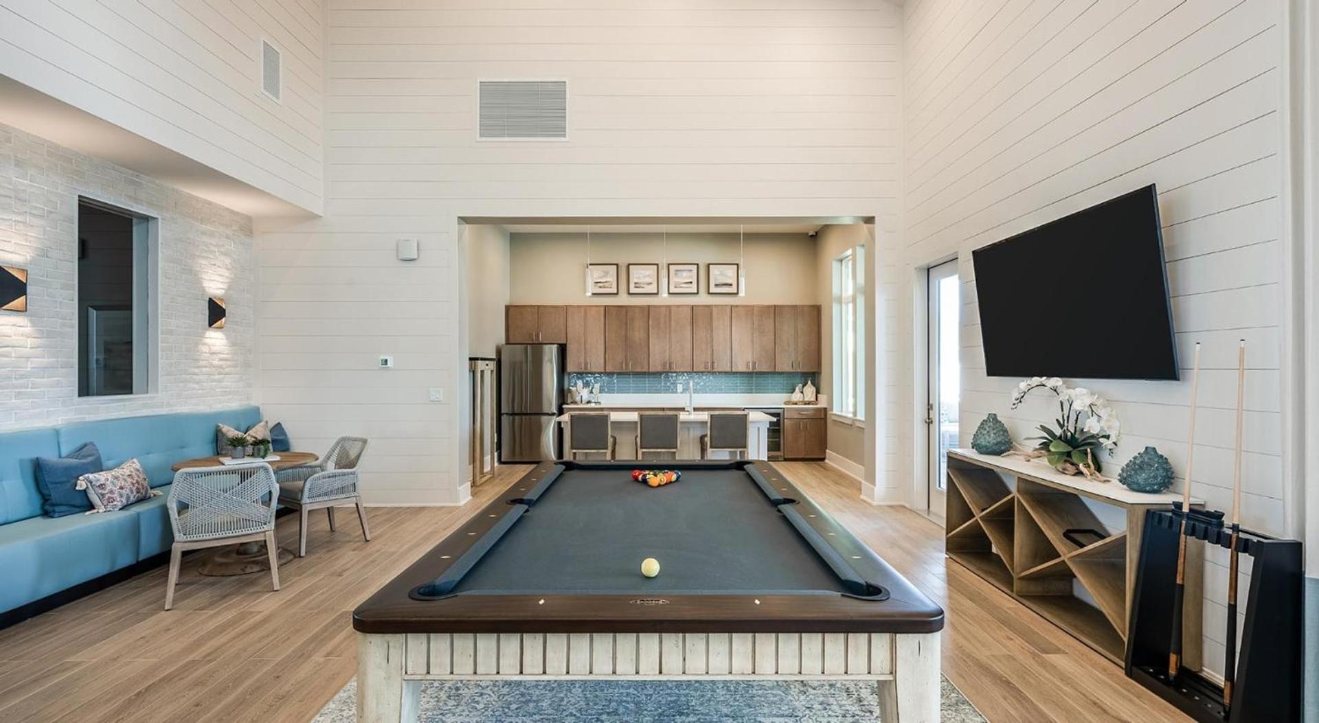 Landing Beautiful 2BD Gym Yoga Studio