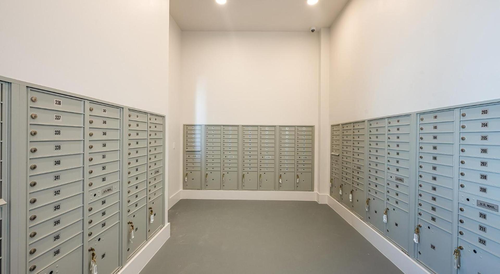 Landing Beautiful 2BD Gym Yoga Studio