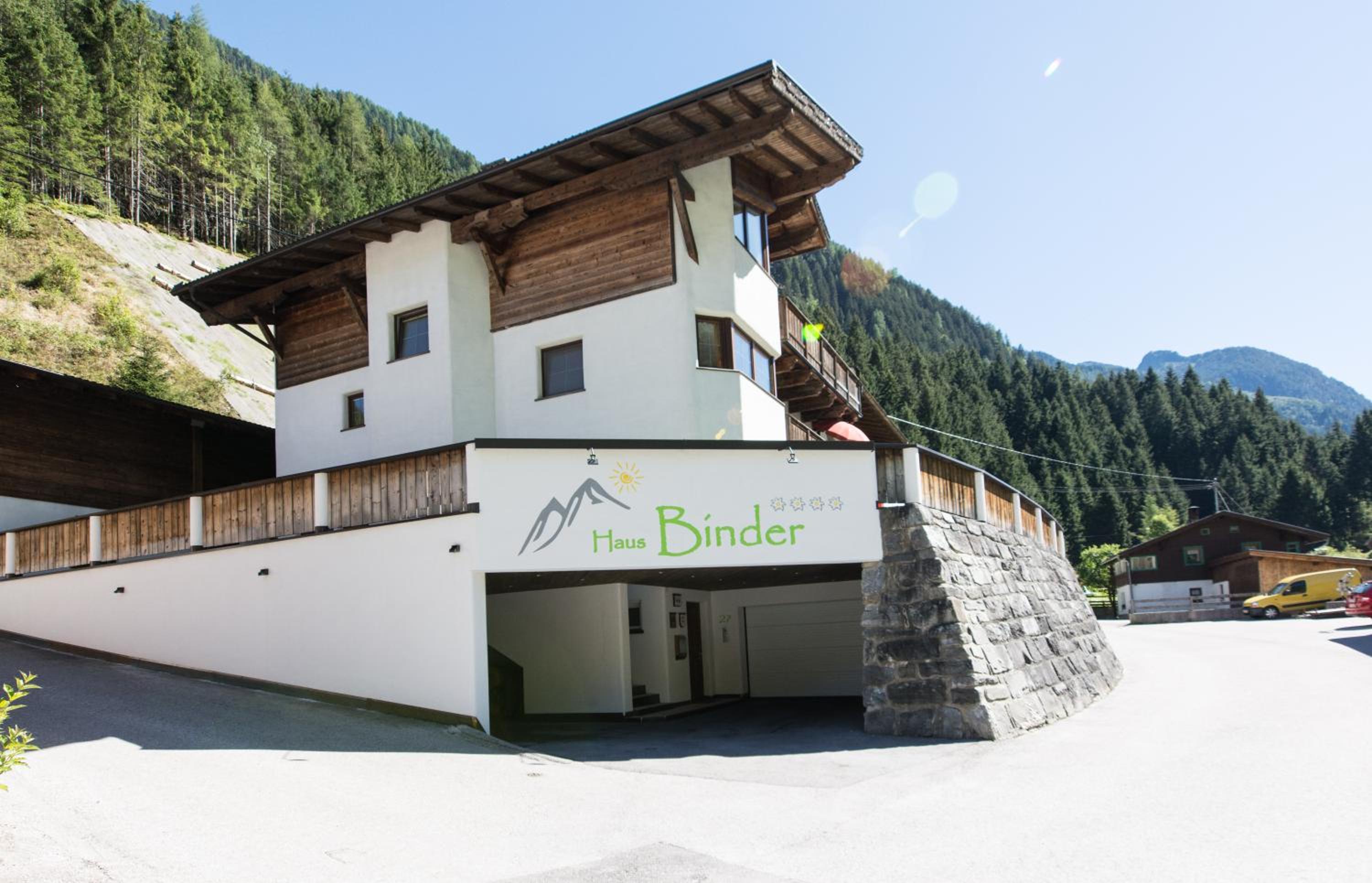 Haus Binder view 2