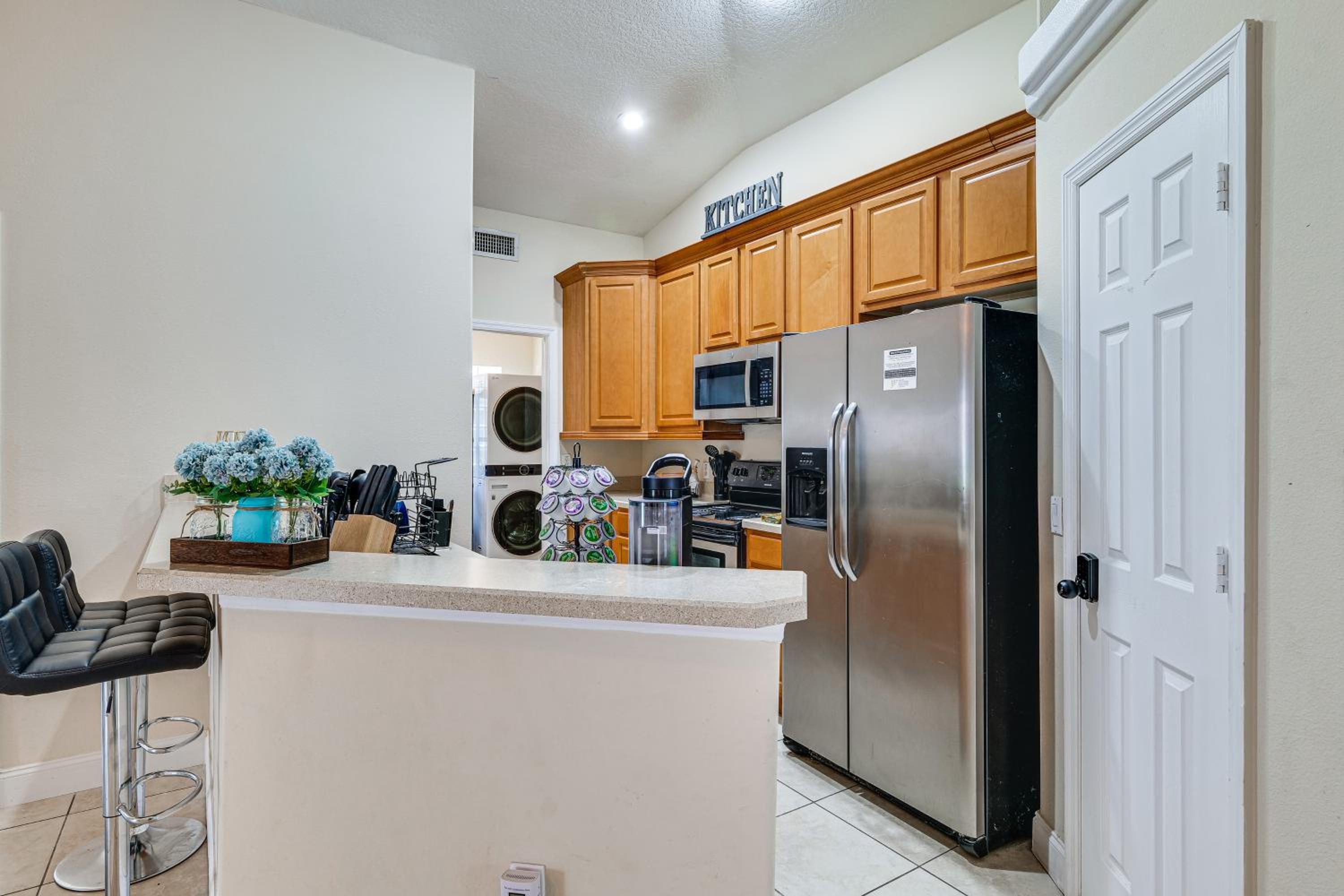 Pool Access, 7 Mi to Disney Family Getaway!