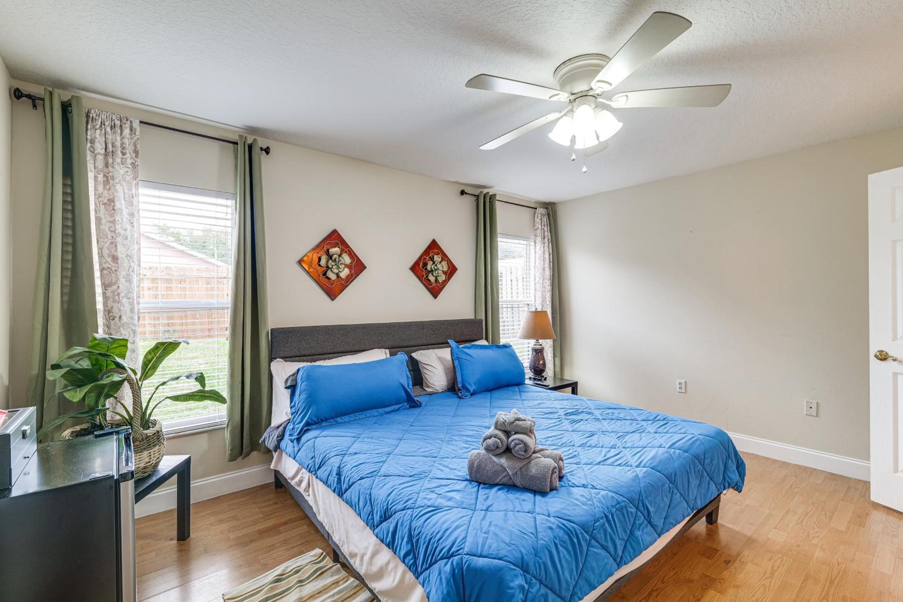 Pool Access, 7 Mi to Disney Family Getaway!