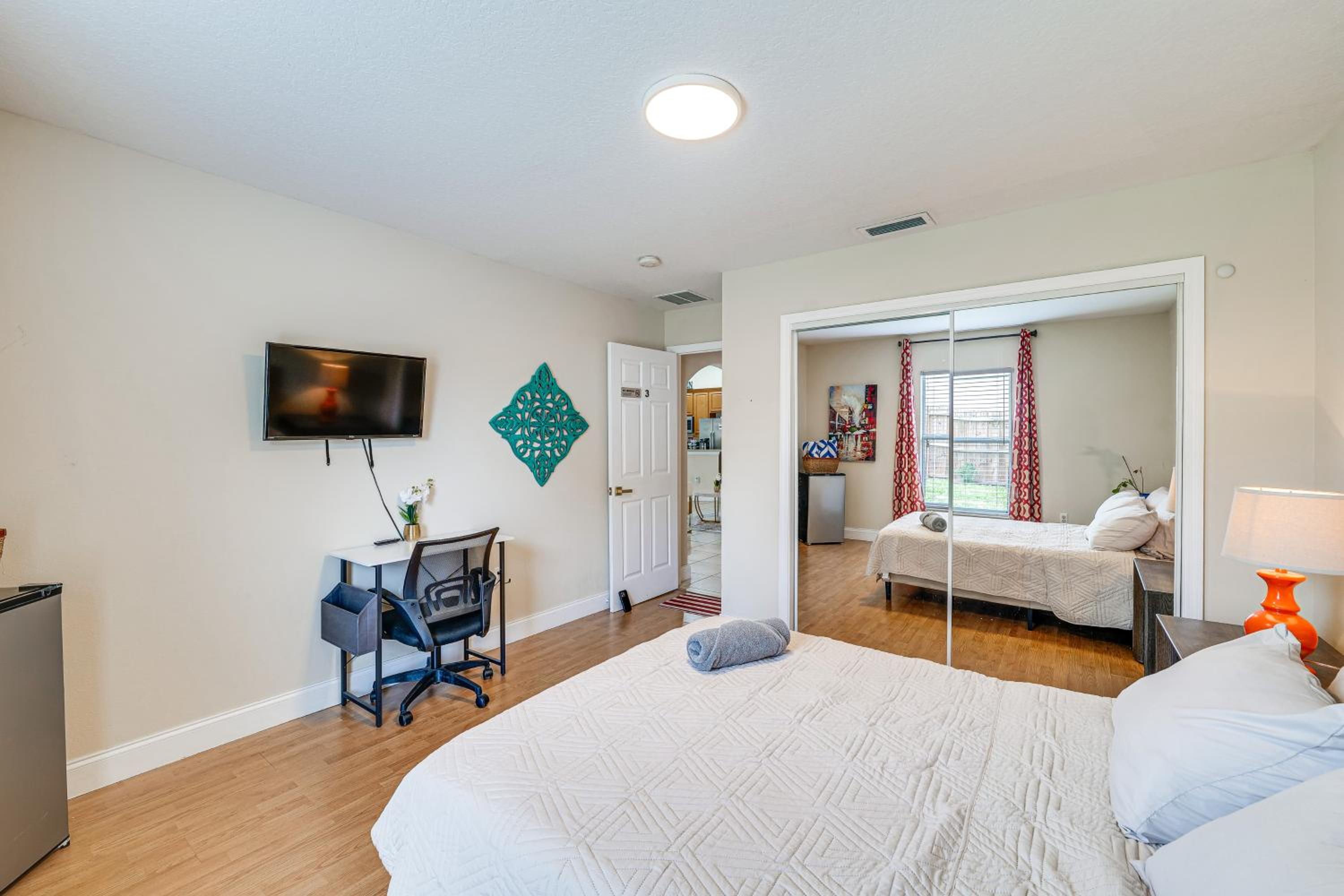 Pool Access, 7 Mi to Disney Family Getaway!