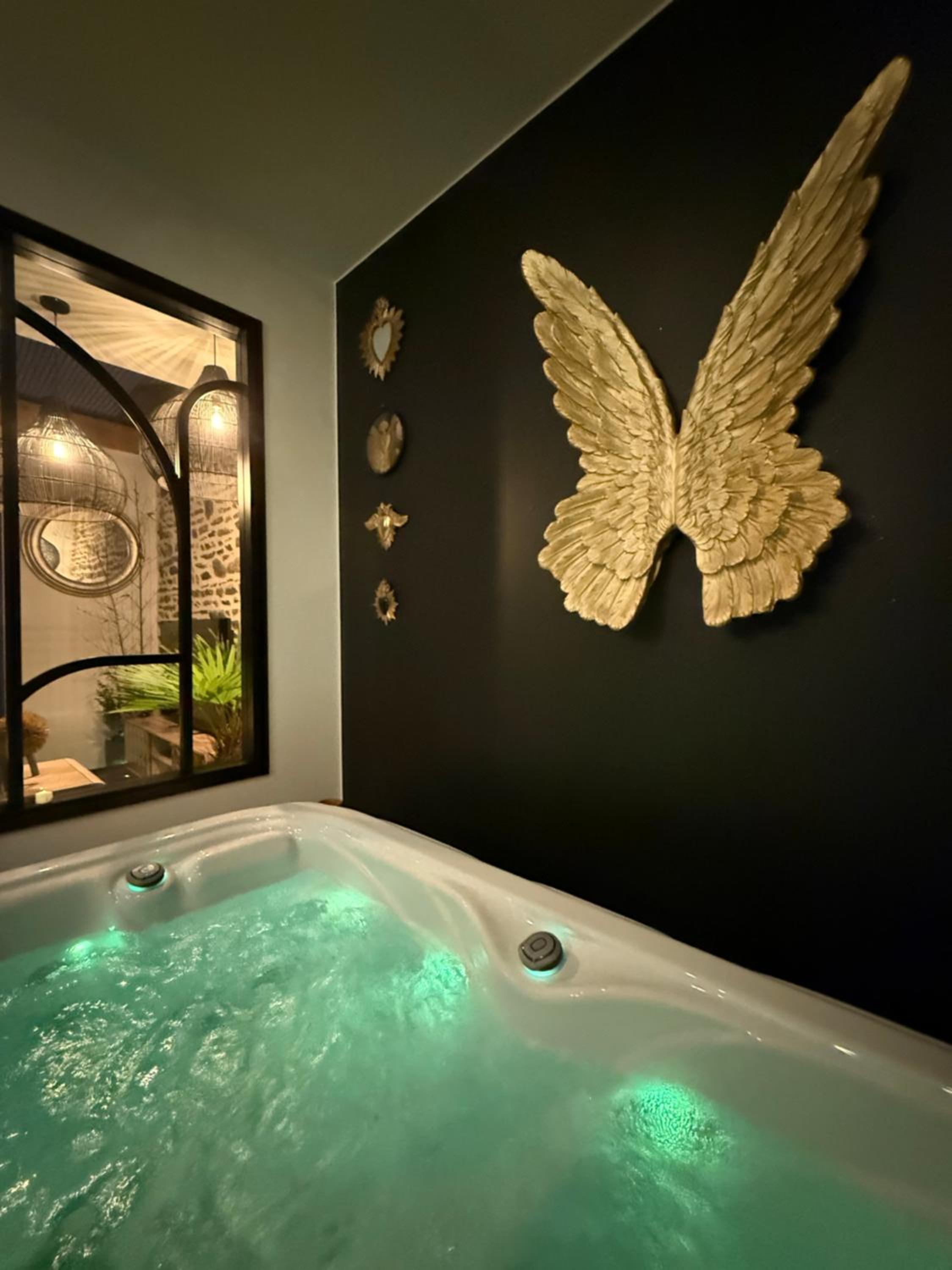 ECRIN DE CHARME 4 étoiles Jacuzzi privé 2 pers