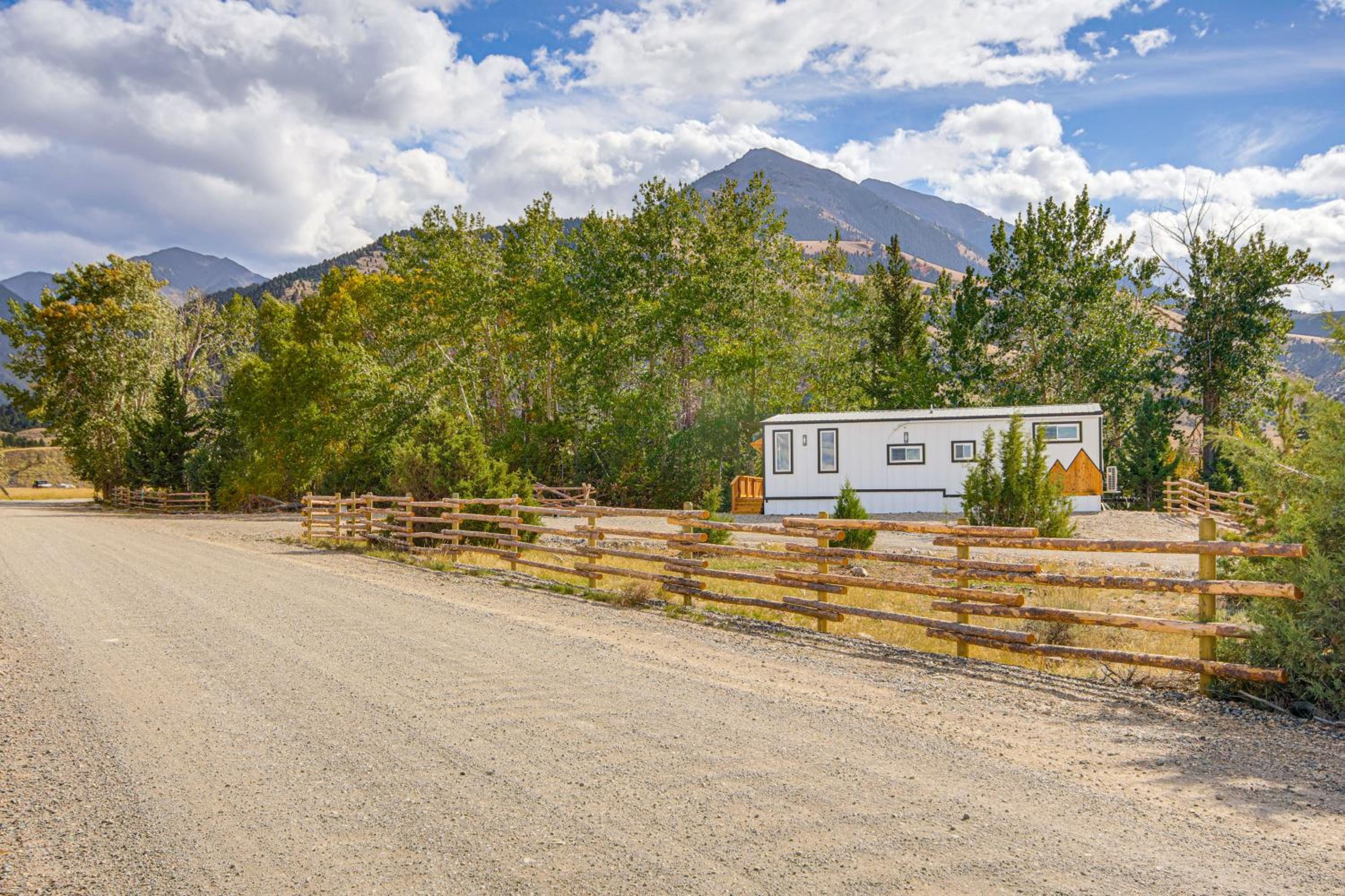Tiny in Paradise! Near Chico and SAGE Lodge!