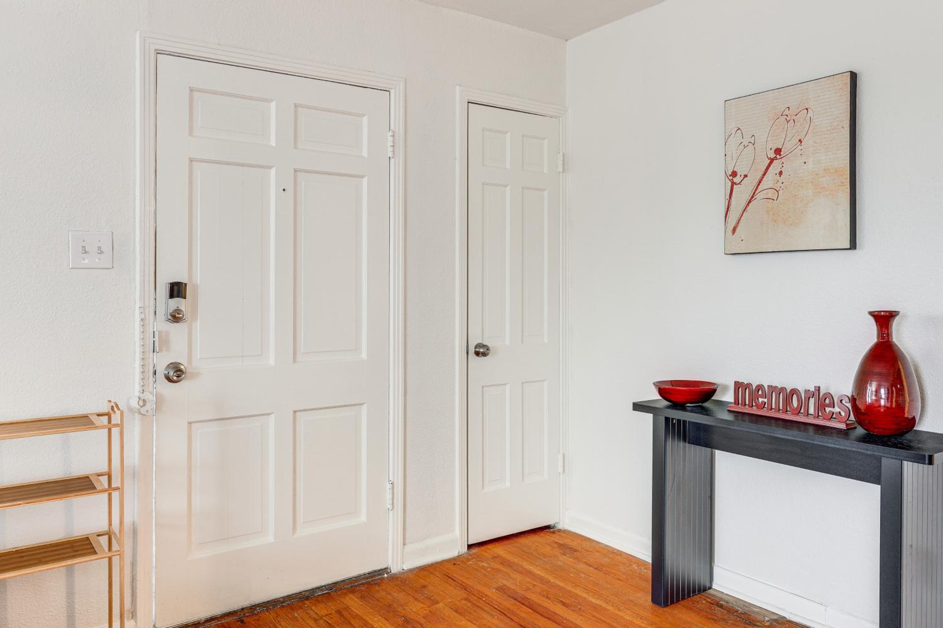 Retreat at Brackenridge Park Cozy San Antonio Apt