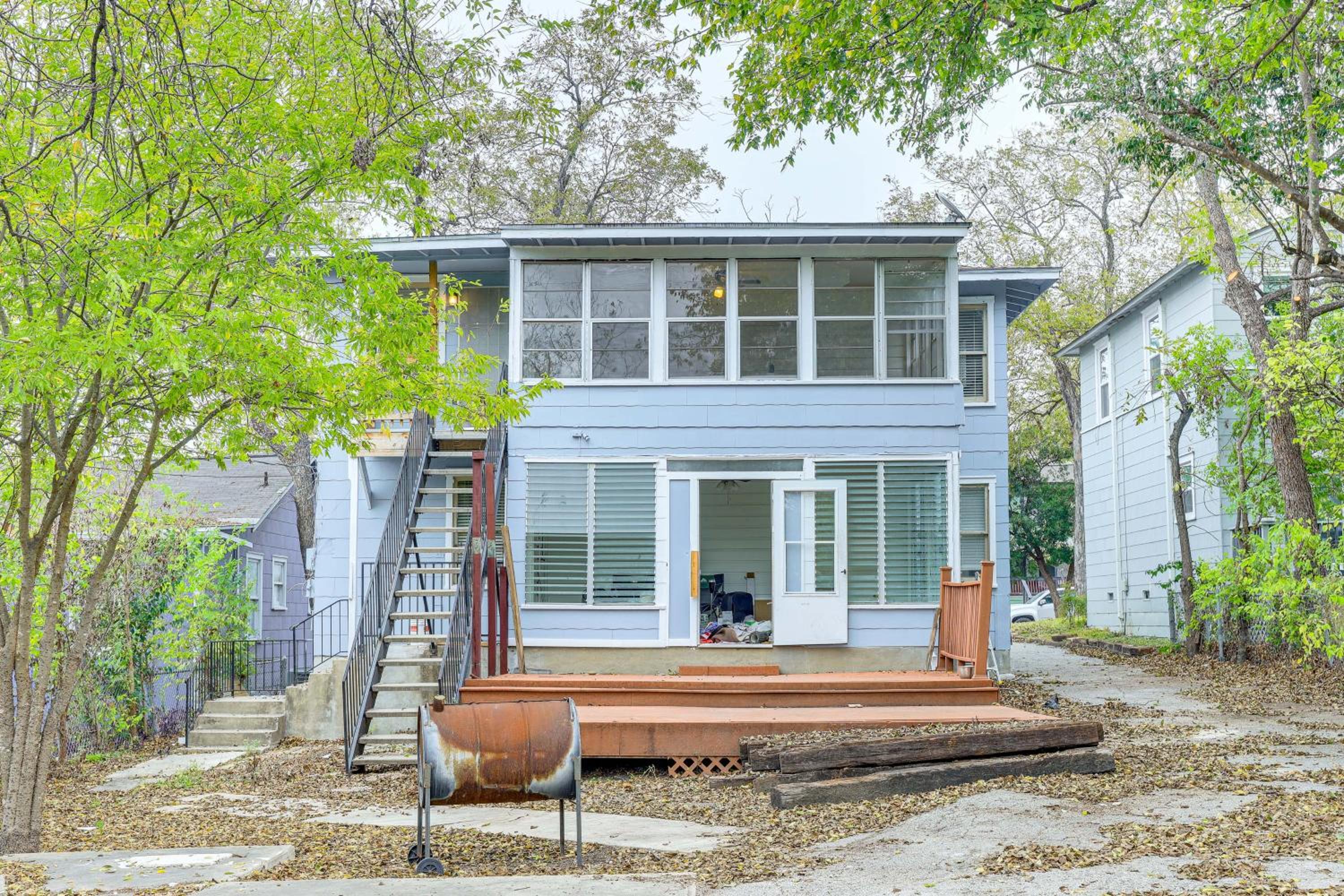Retreat at Brackenridge Park Cozy San Antonio Apt