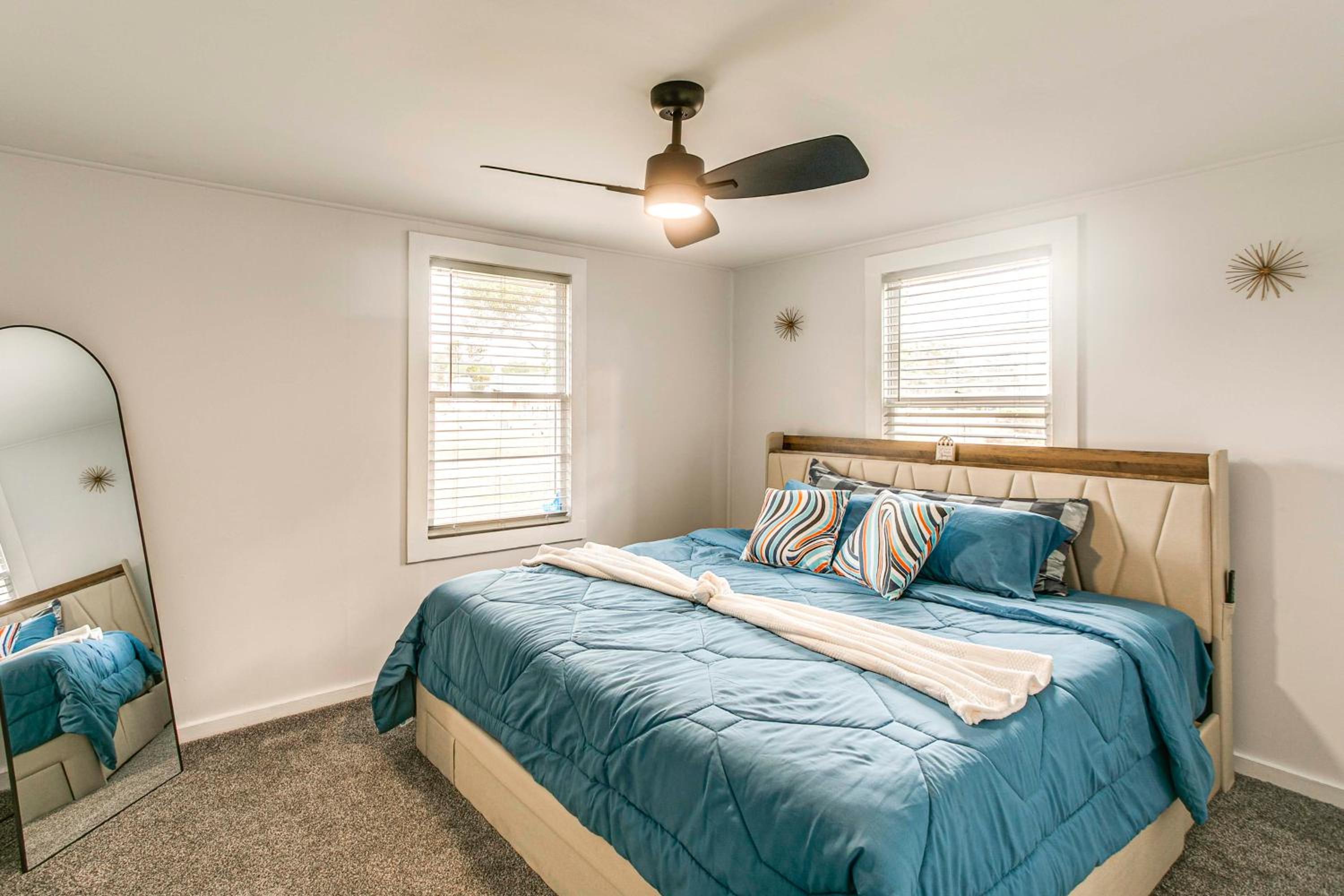 3 Mi to Historic Dtwn Waycross Pet-Friendly Home
