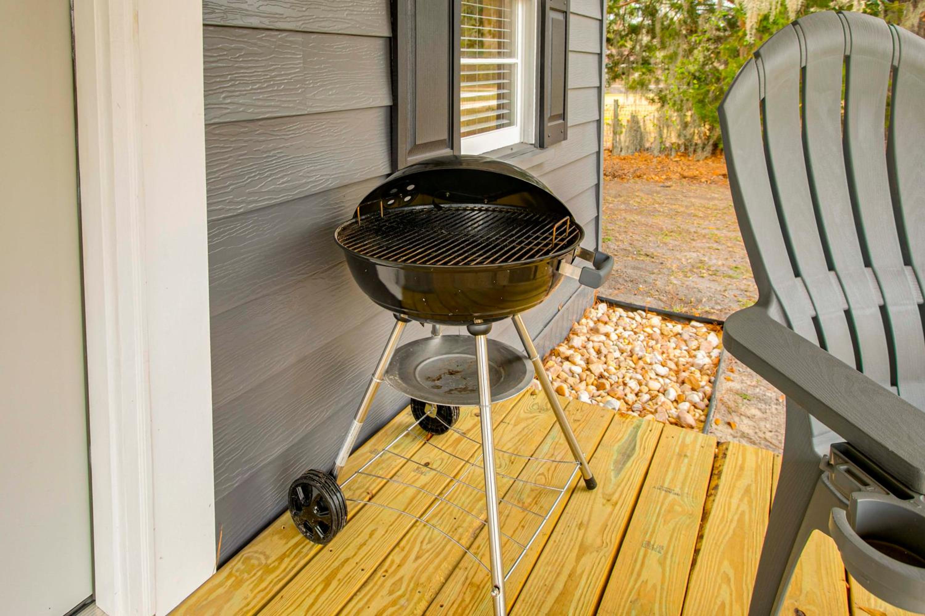 3 Mi to Historic Dtwn Waycross Pet-Friendly Home