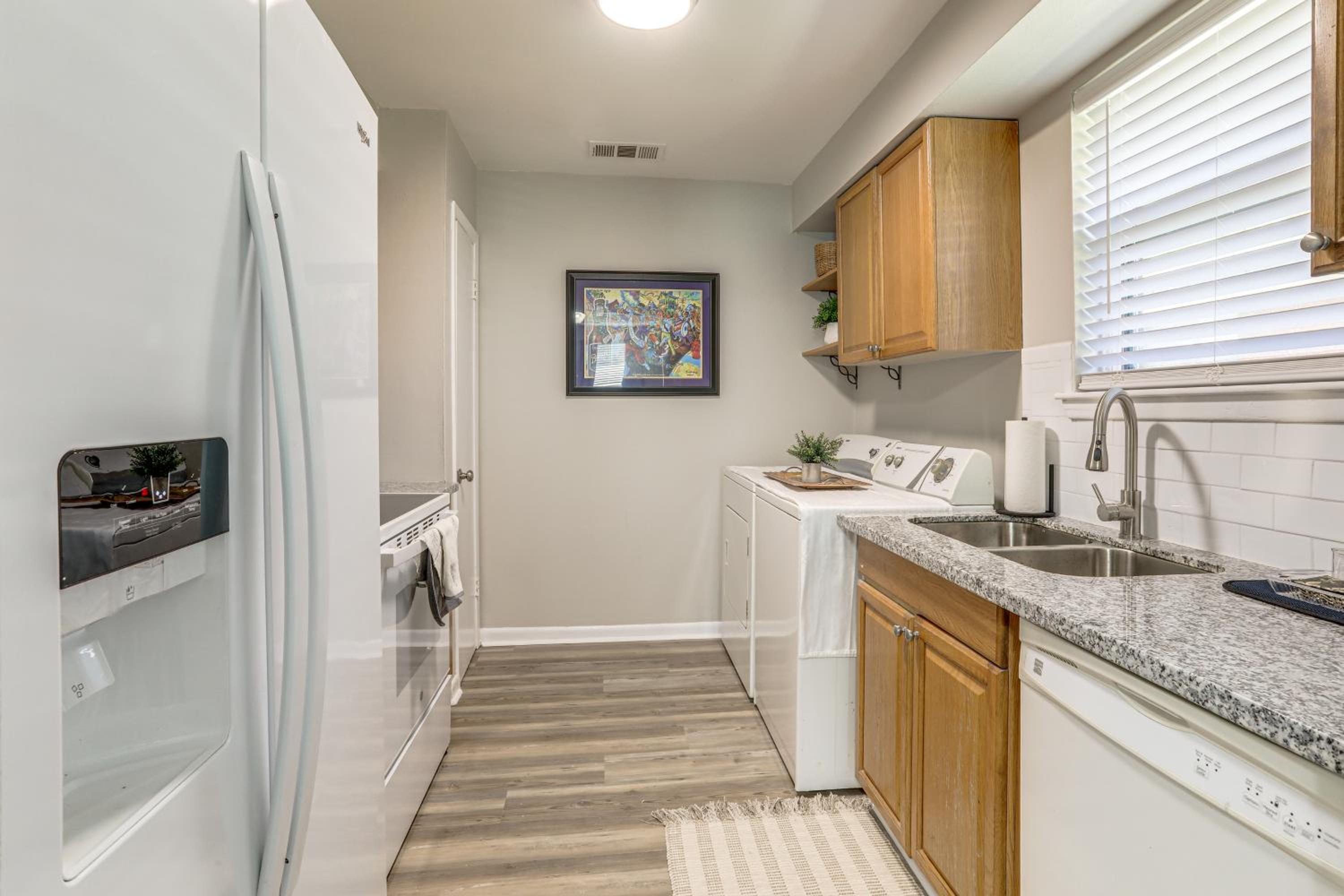 1 Mi to LSU, Tiger Stadium! Lovely Home with Parking