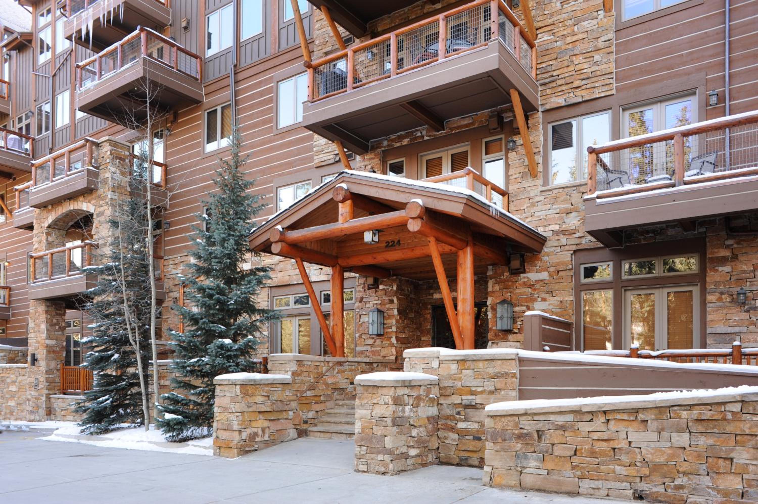 Timbers & Lone Eagle by Vail Resorts