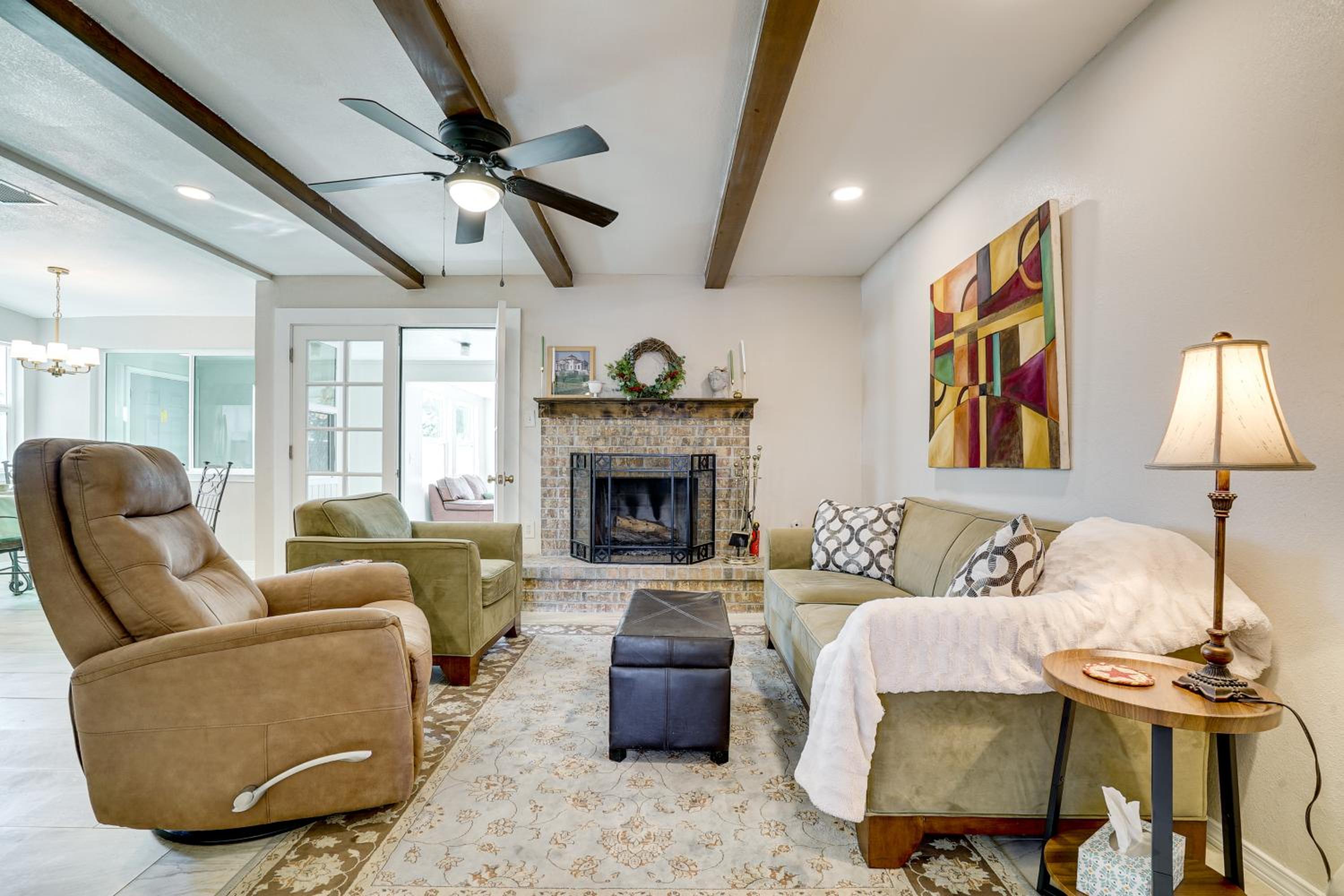 Fire Pit and Yard El Paso Retreat By Fort Bliss!