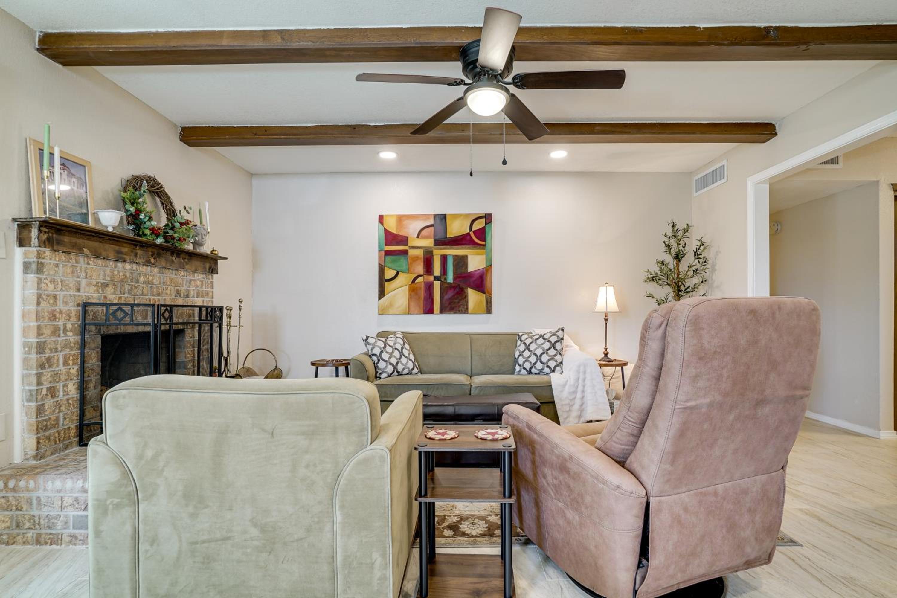 Fire Pit and Yard El Paso Retreat By Fort Bliss!