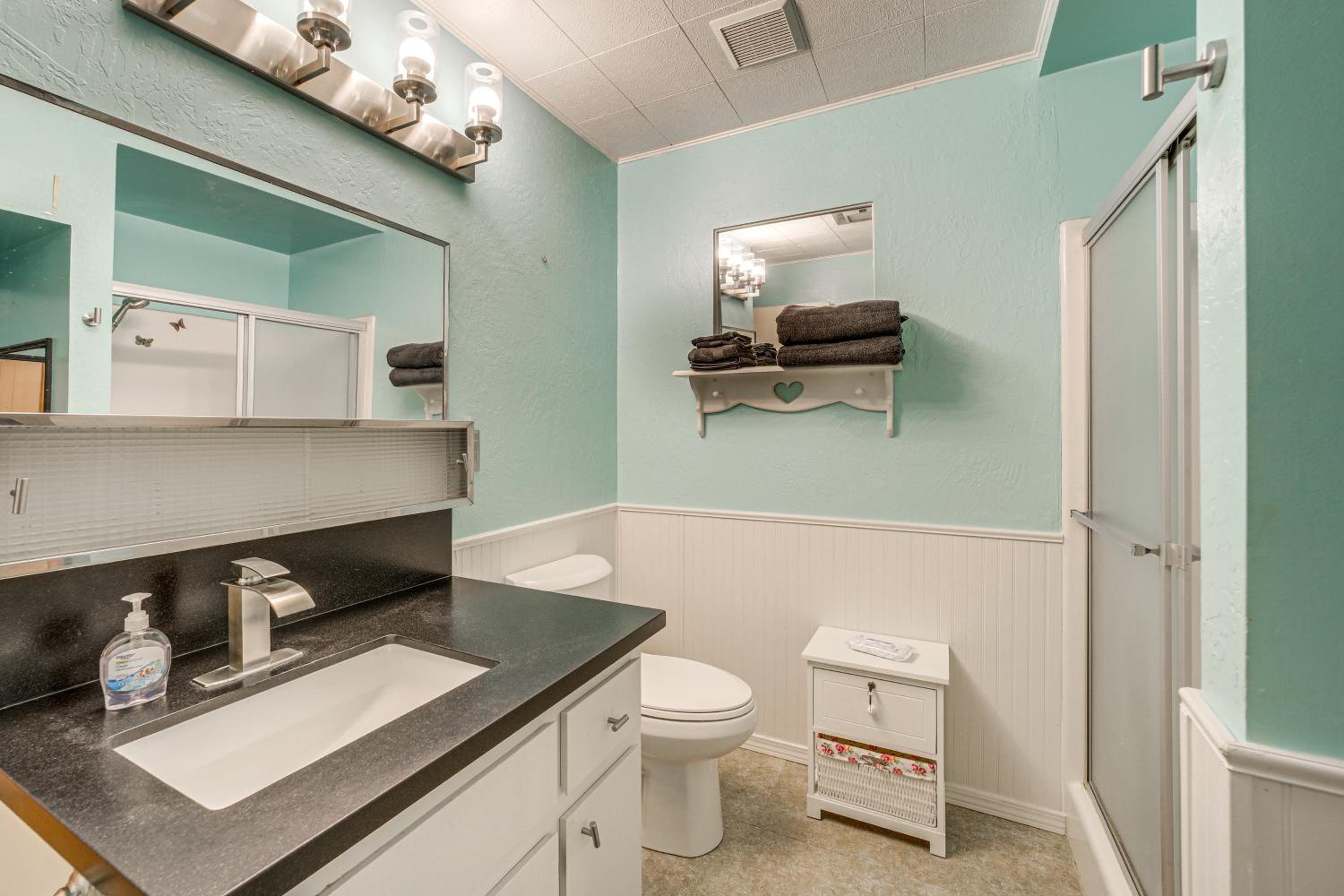 Near Scenic Trails and Parks! Central Payson Retreat