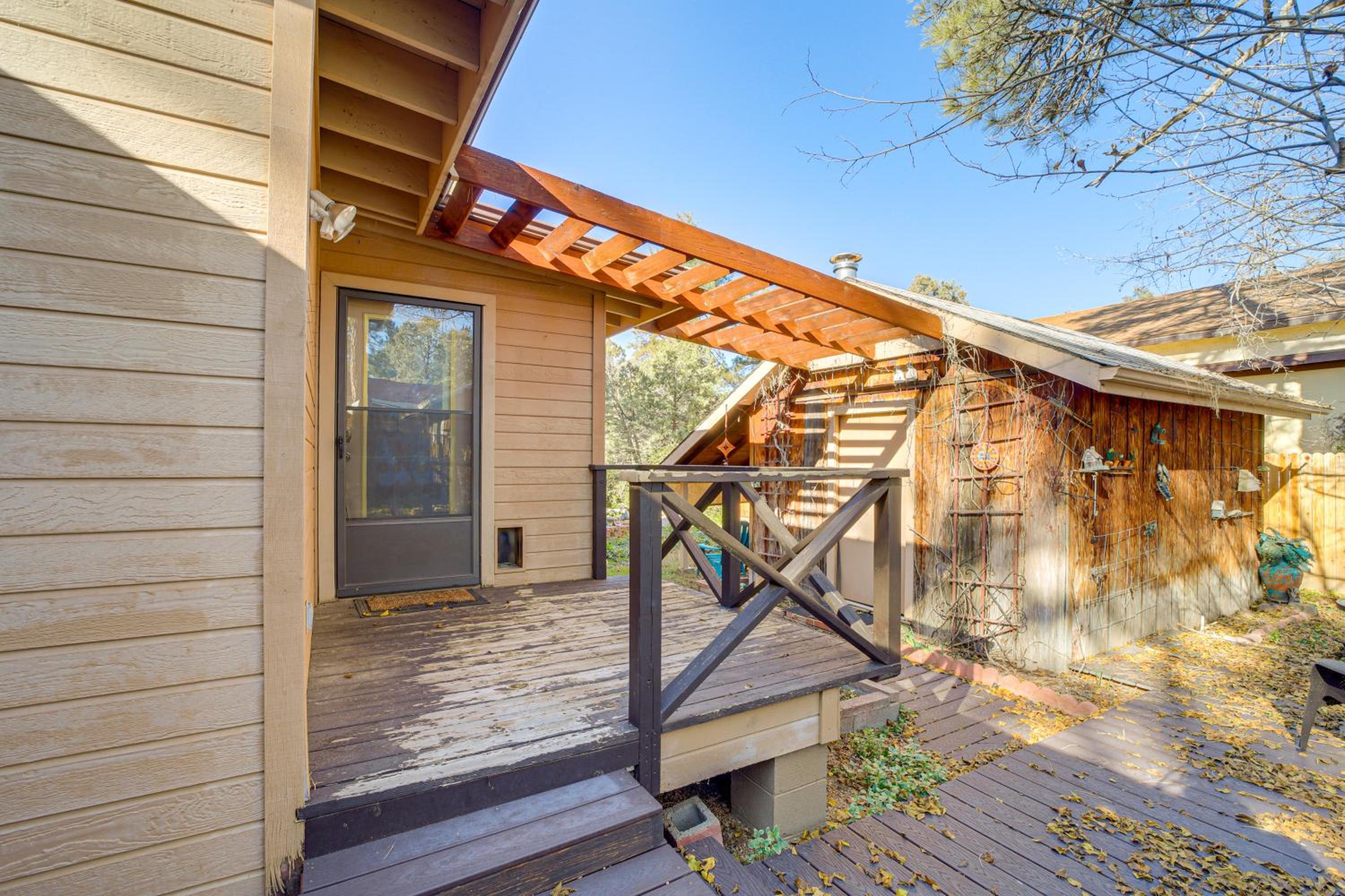 Near Scenic Trails and Parks! Central Payson Retreat
