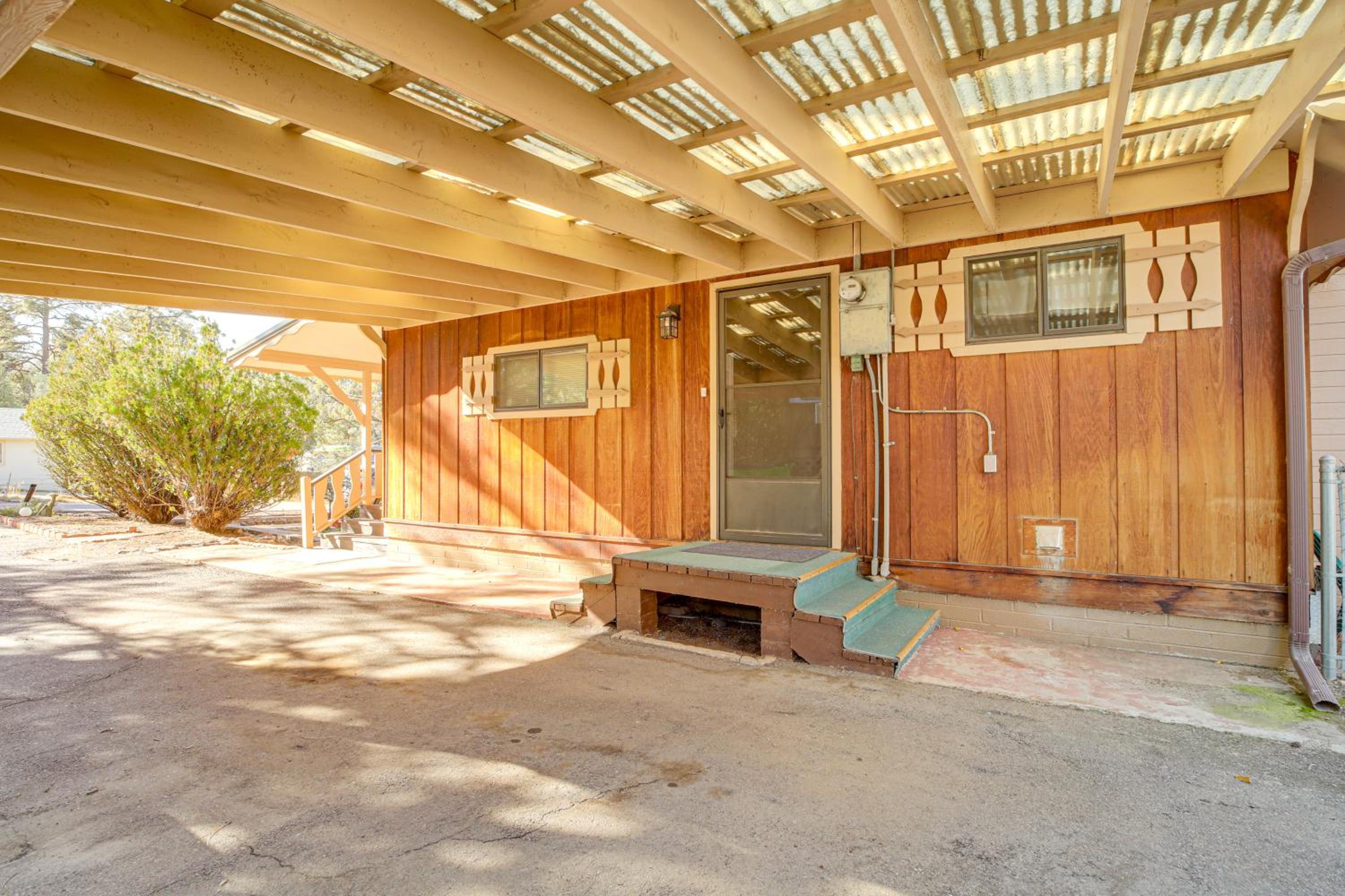 Near Scenic Trails and Parks! Central Payson Retreat
