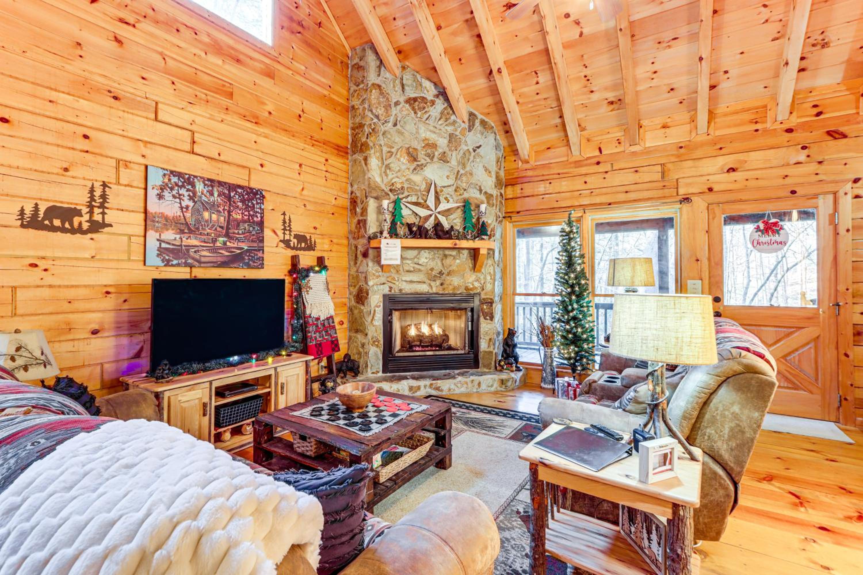 Game Room and Hot Tub! Family Cabin in Blue Ridge