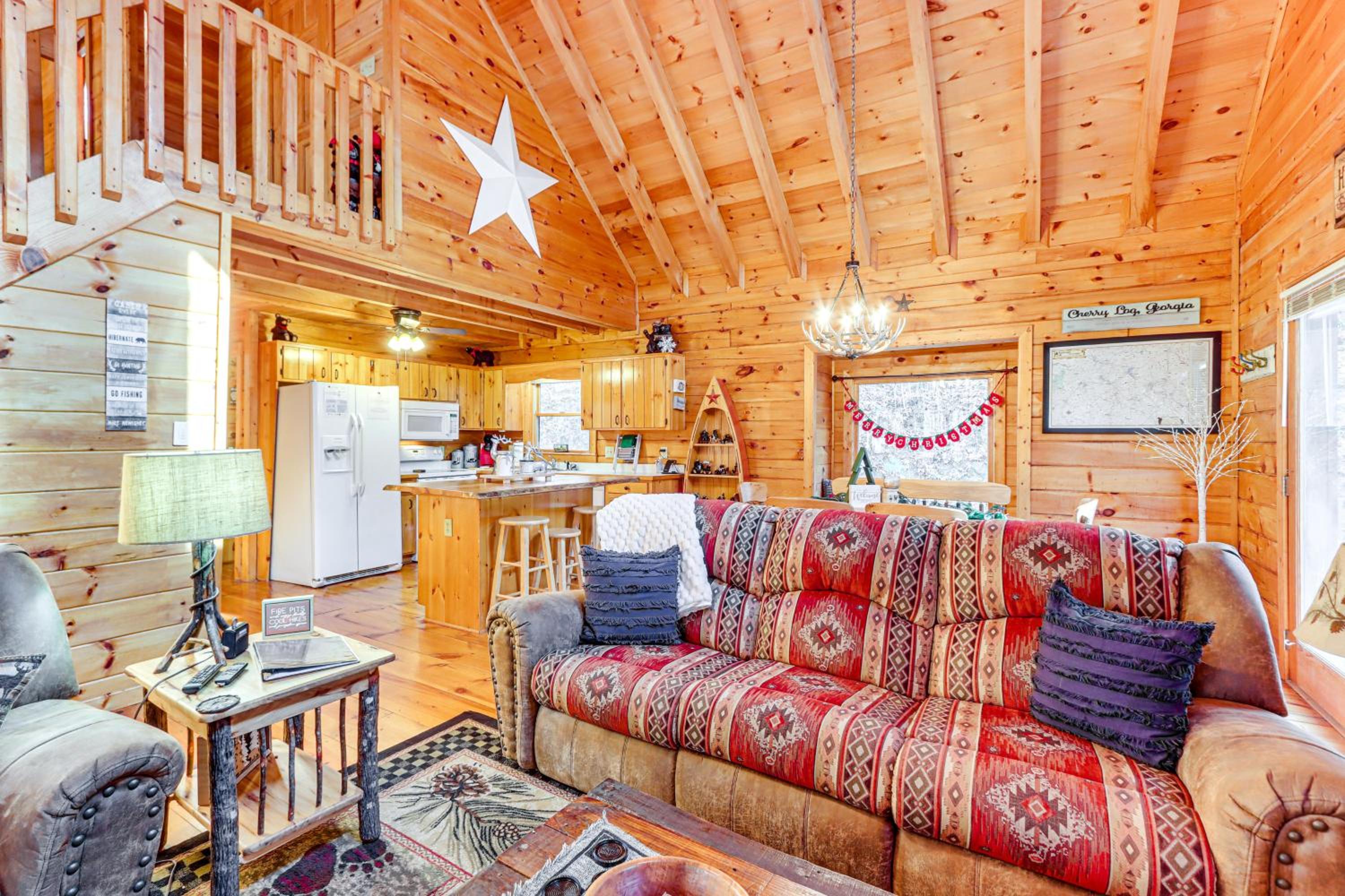 Game Room and Hot Tub! Family Cabin in Blue Ridge