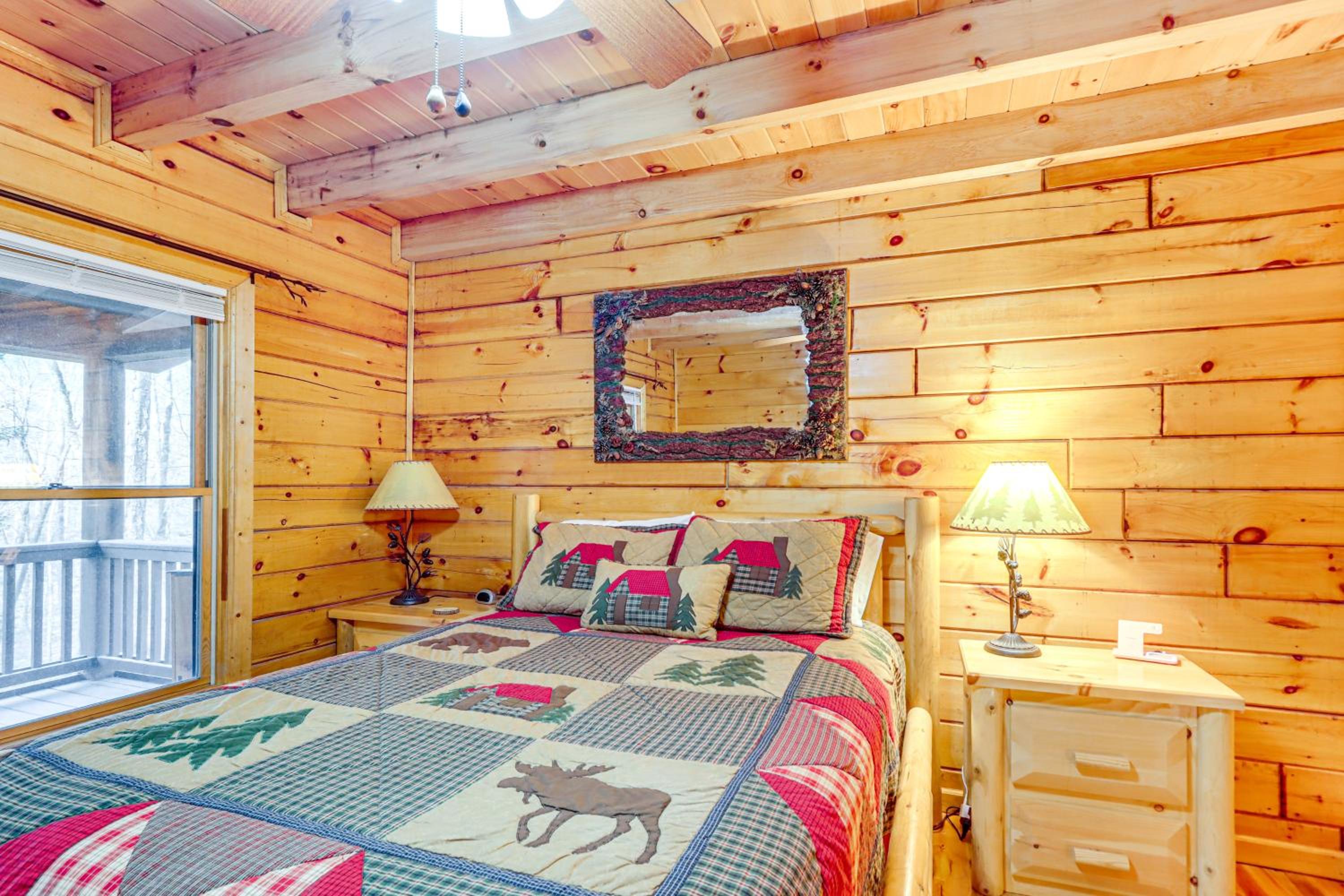 Game Room and Hot Tub! Family Cabin in Blue Ridge