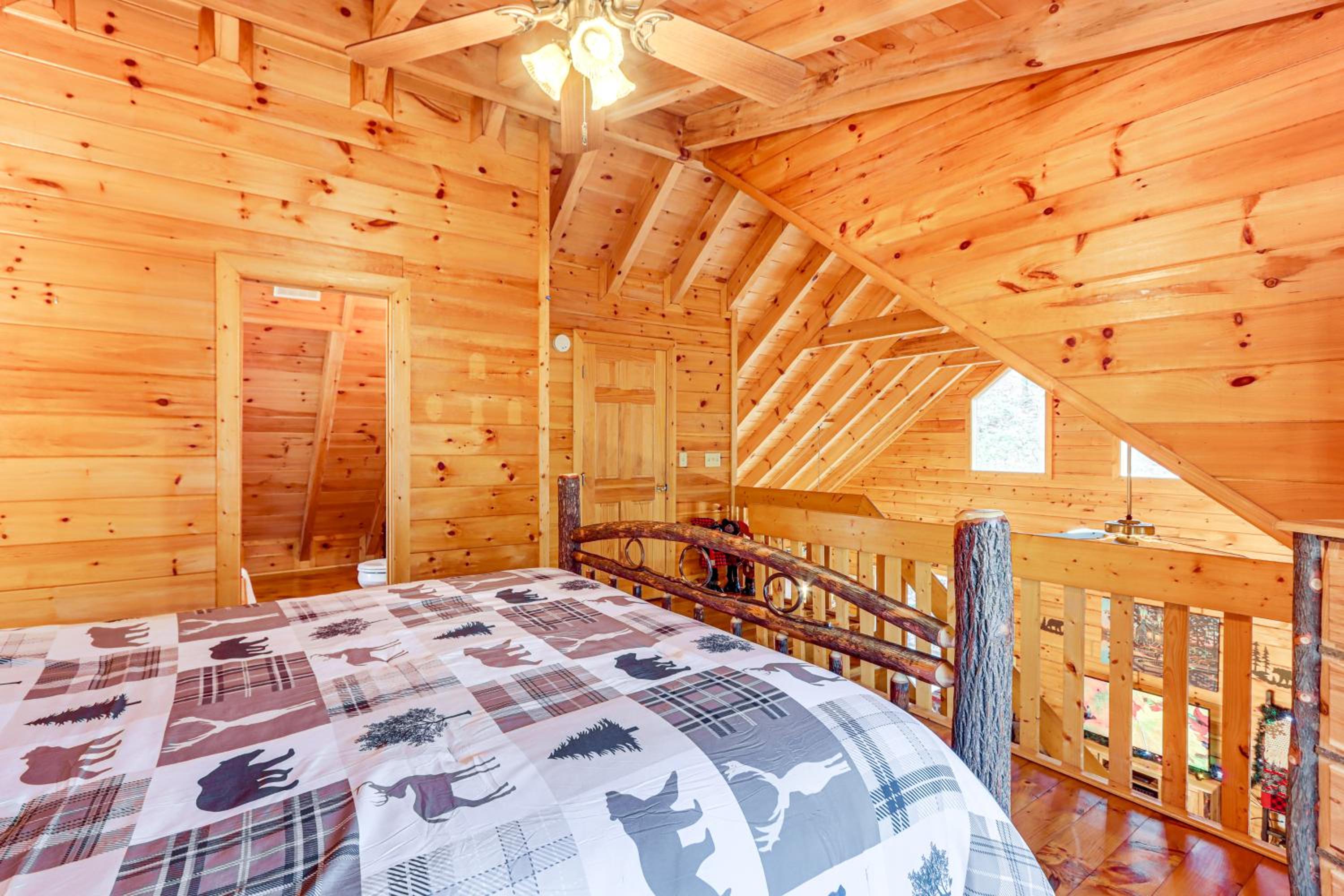 Game Room and Hot Tub! Family Cabin in Blue Ridge