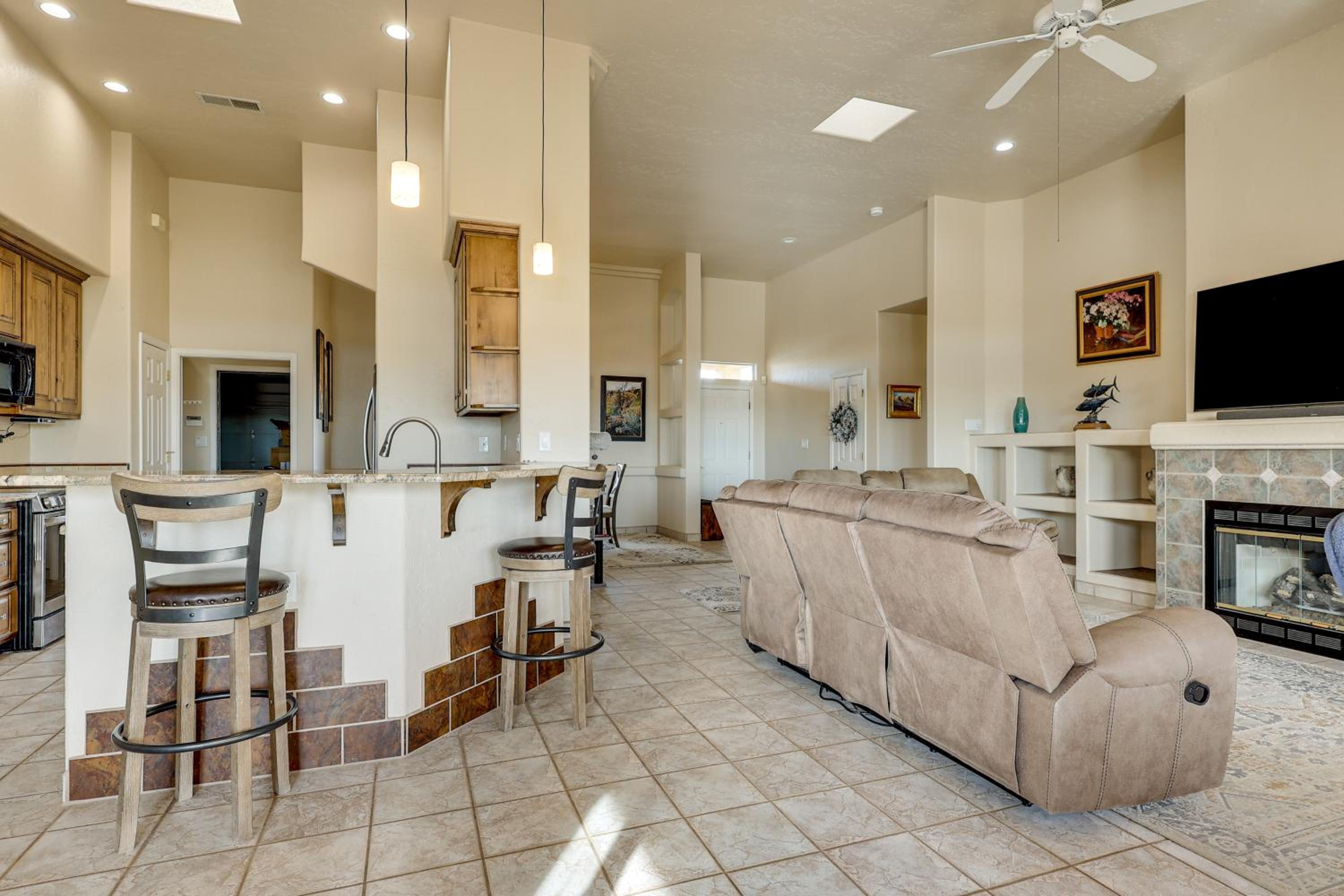 Golf, Hike and Stargaze Quiet Home in Las Cruces